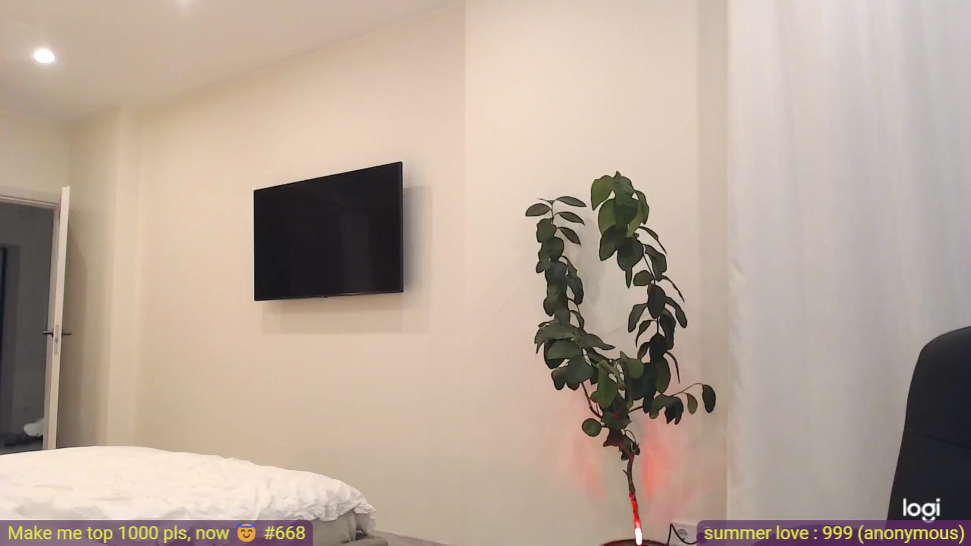 Gallery image thumbnail from AnnaLuv's myfreecams stream on, 07/12/2025, 23:40 image 14 of 20
