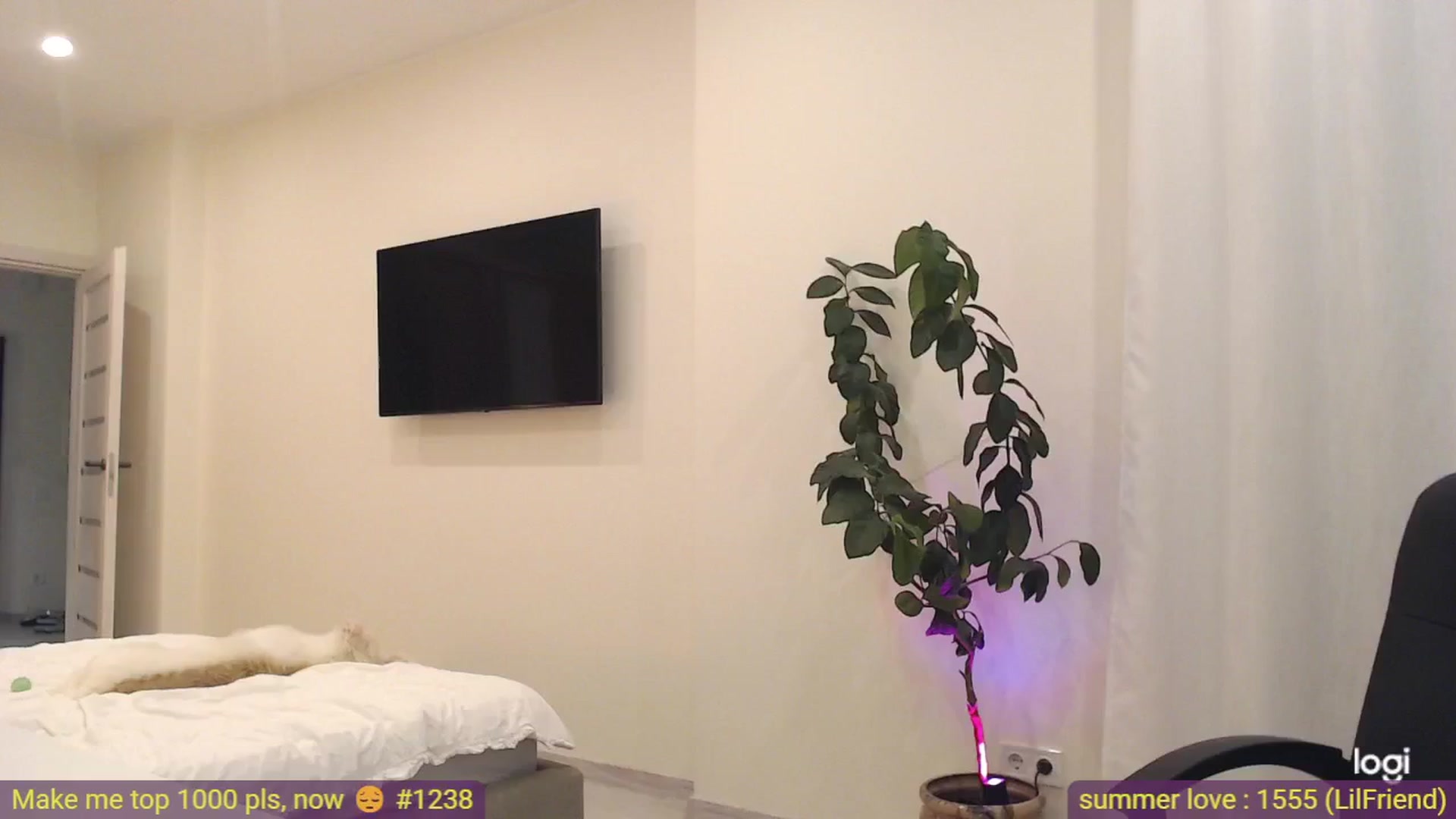 Gallery image thumbnail from AnnaLuv's myfreecams stream on, 07/30/2025, 21:41 image 19 of 20