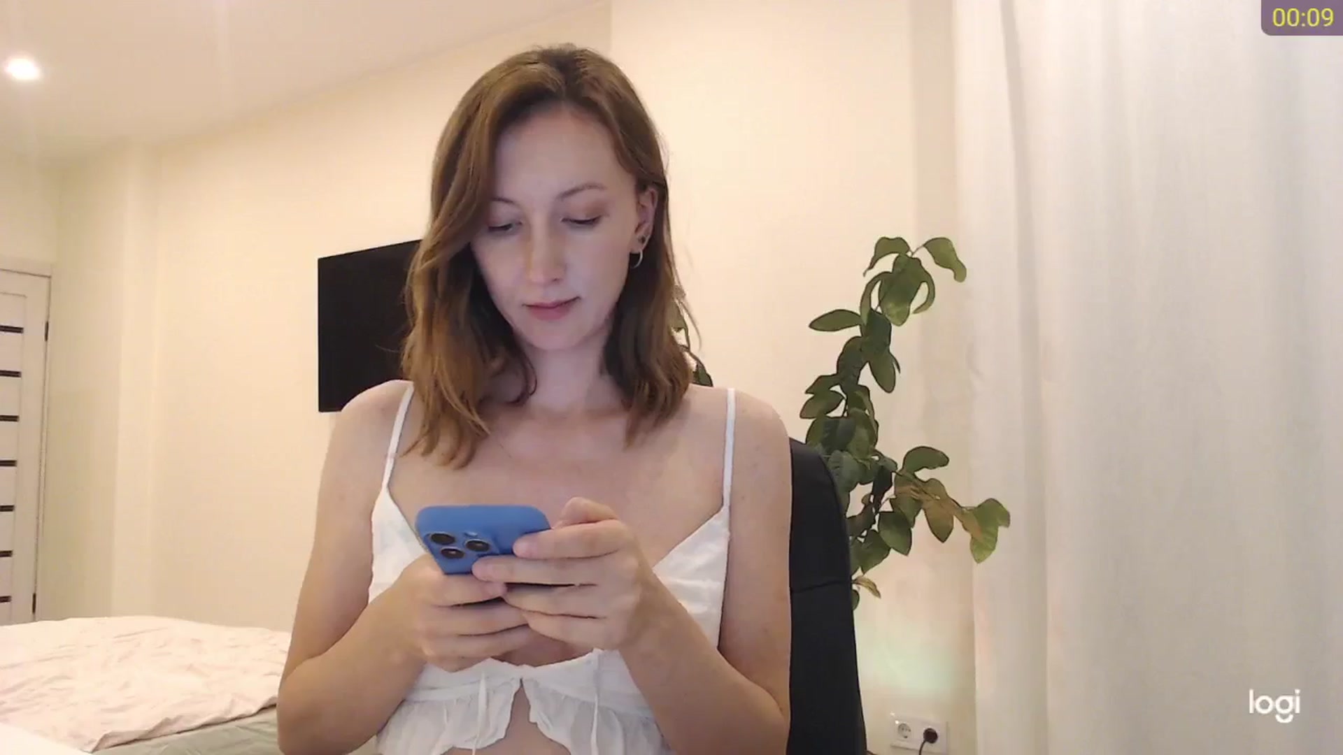 Gallery image thumbnail from AnnaLuv's myfreecams stream on, 08/13/2025, 21:13 image 20 of 20