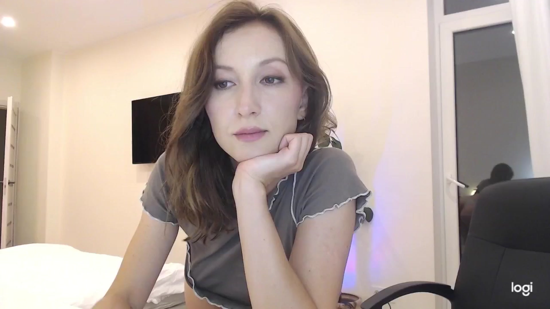 Gallery image thumbnail from AnnaLuv's myfreecams stream on, 09/04/2025, 20:29 image 18 of 20