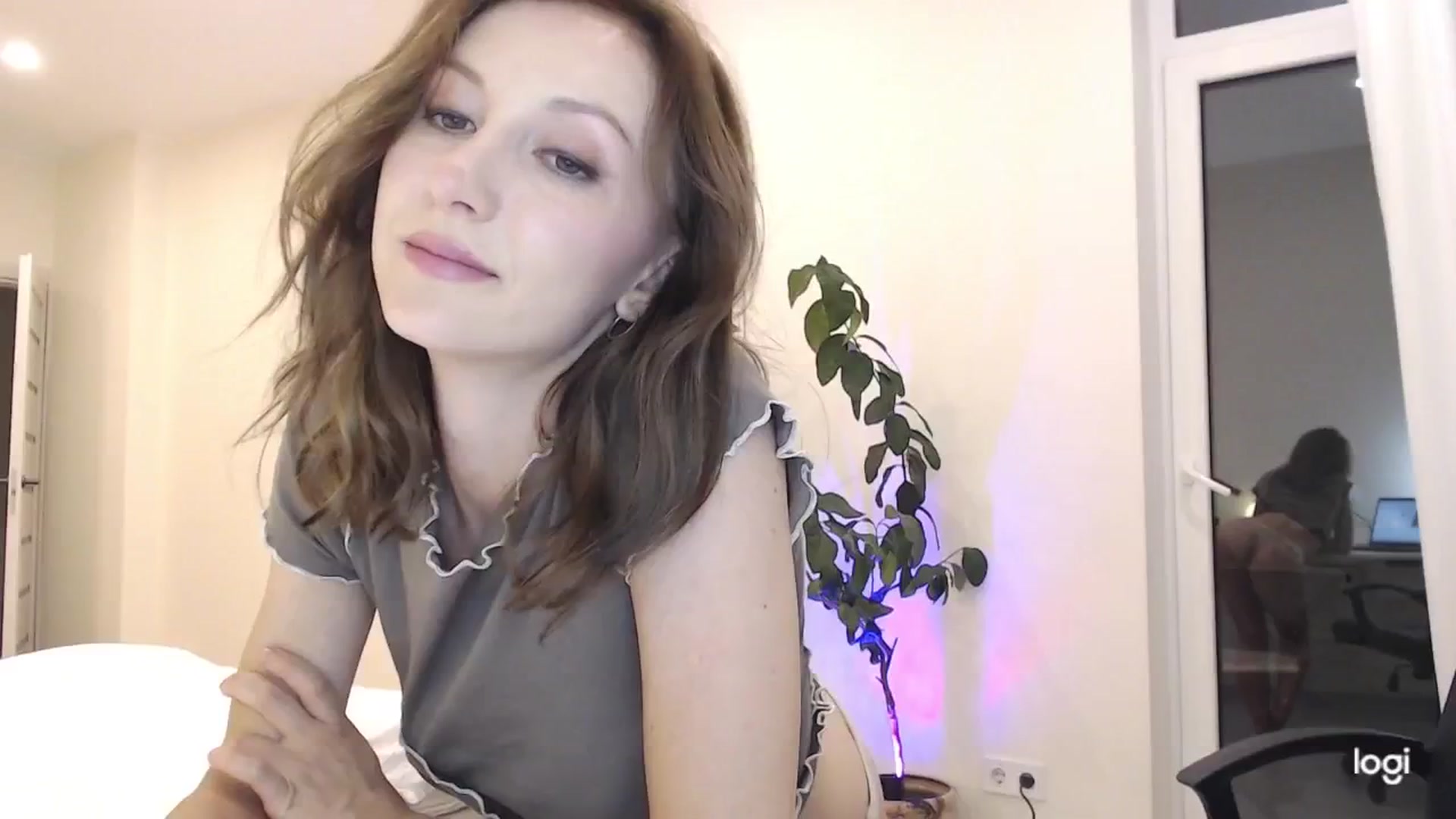 Gallery image thumbnail from AnnaLuv's myfreecams stream on, 09/04/2025, 20:29 image 15 of 20