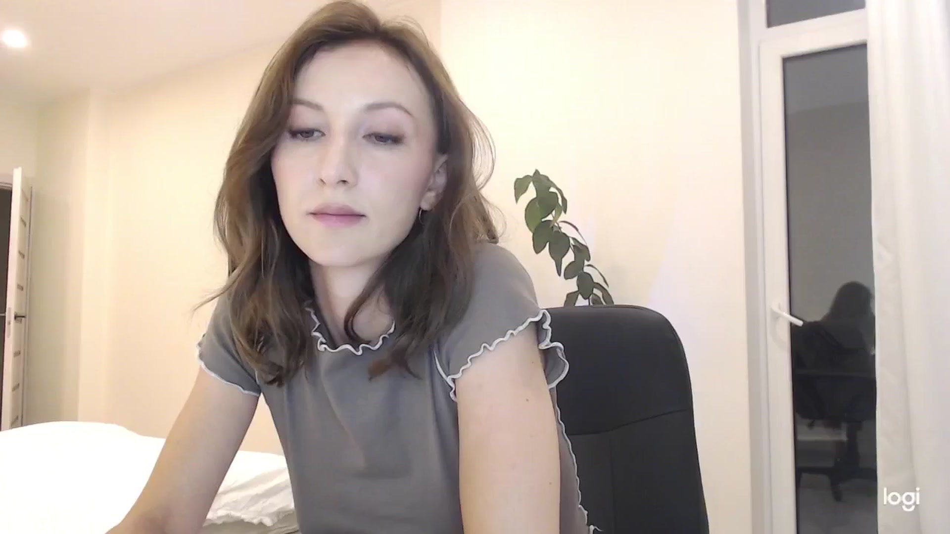 Gallery image thumbnail from AnnaLuv's myfreecams stream on, 09/04/2025, 20:29 image 20 of 20