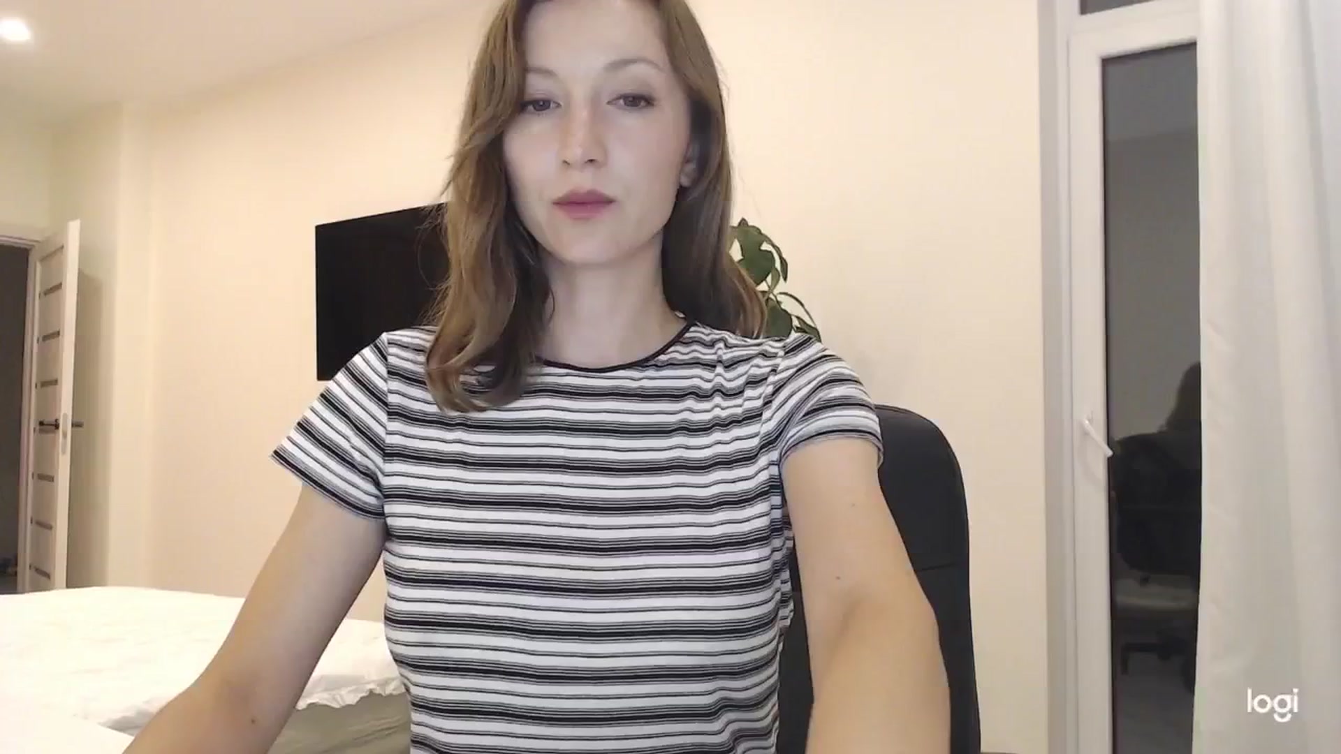 Gallery image thumbnail from AnnaLuv's myfreecams stream on, 09/07/2025, 23:31 image 18 of 20