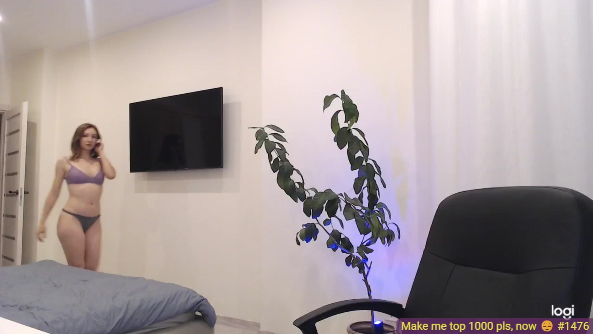 Gallery image thumbnail from AnnaLuv's myfreecams stream on, 09/30/2025, 22:23 image 20 of 20