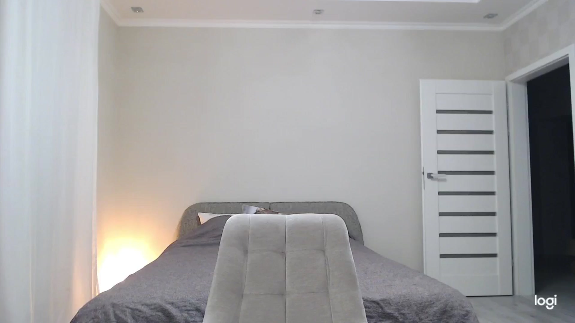 Gallery image thumbnail from AnnaLuv's myfreecams stream on, 10/22/2025, 21:49 image 16 of 20