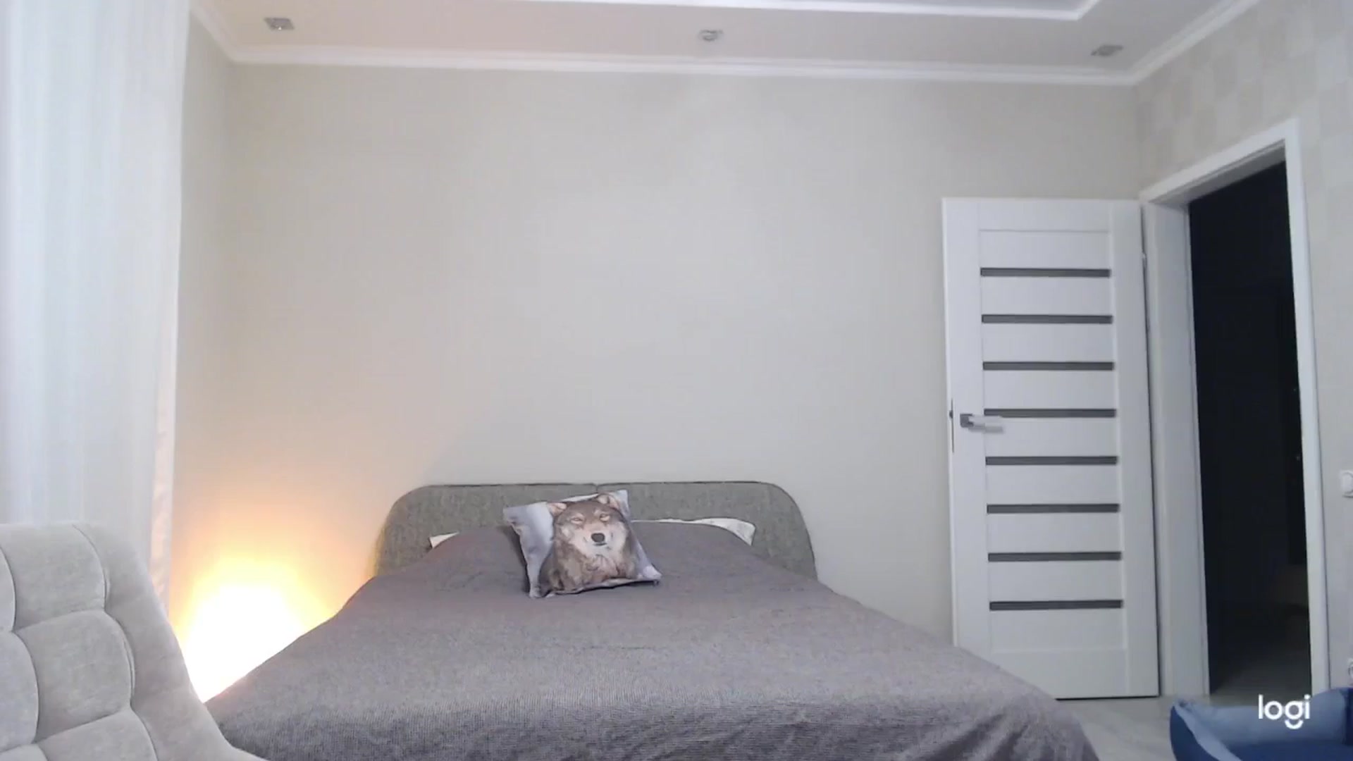 Gallery image thumbnail from AnnaLuv's myfreecams stream on, 10/24/2025, 21:40 image 16 of 20