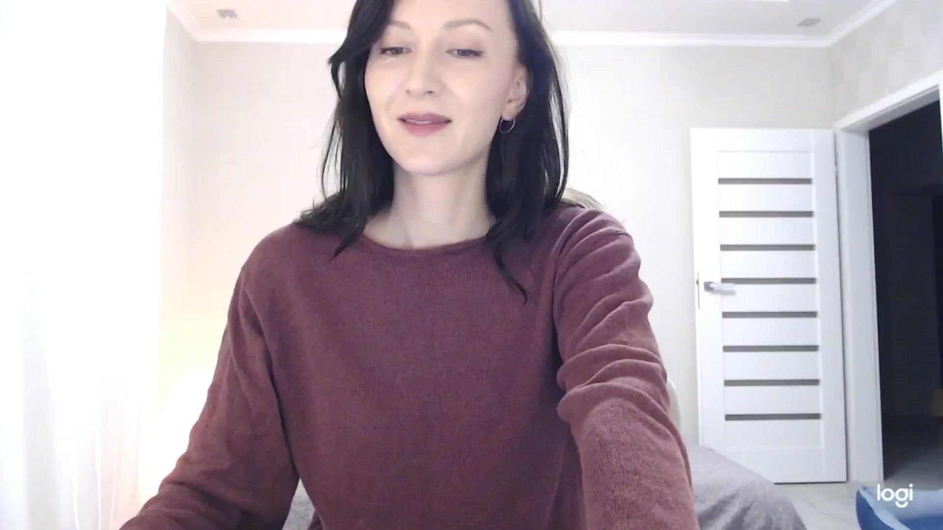 Gallery image thumbnail from AnnaLuv's myfreecams stream on, 10/24/2025, 21:40 image 5 of 20