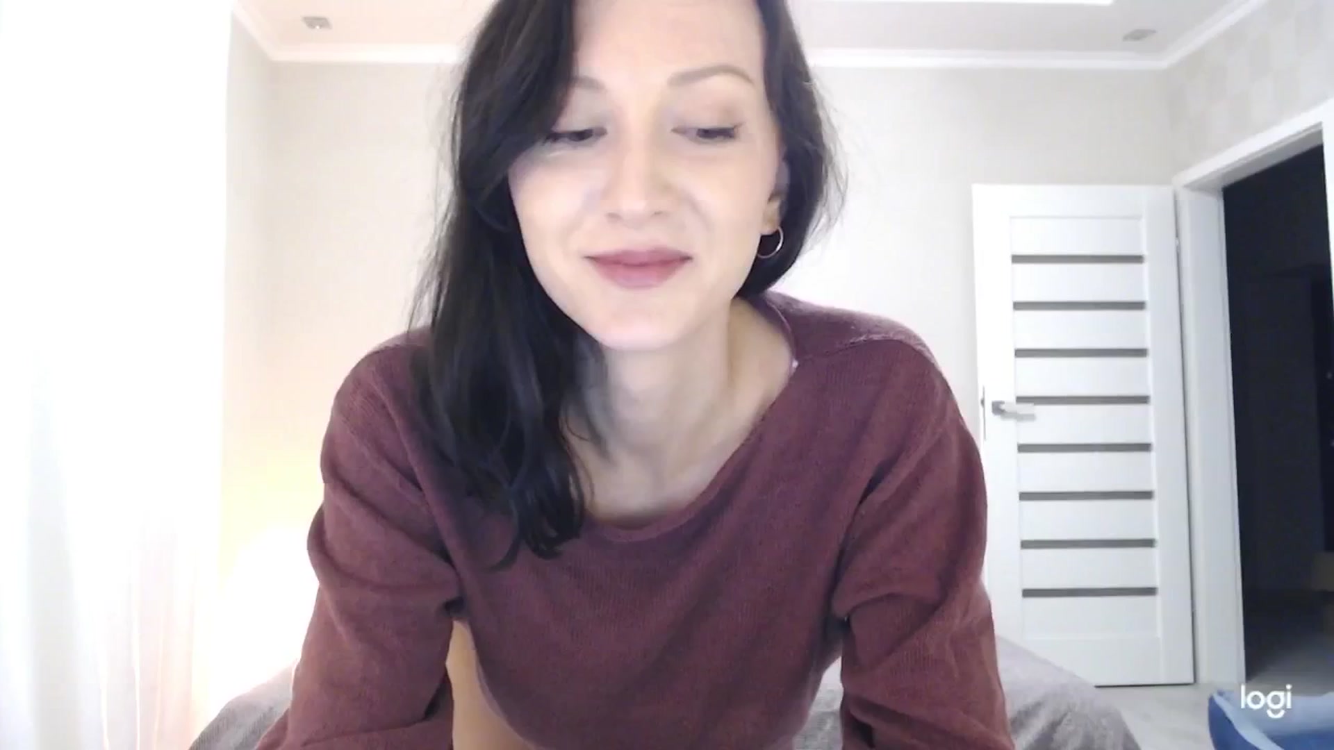 Gallery image thumbnail from AnnaLuv's myfreecams stream on, 10/24/2025, 21:40 image 4 of 20