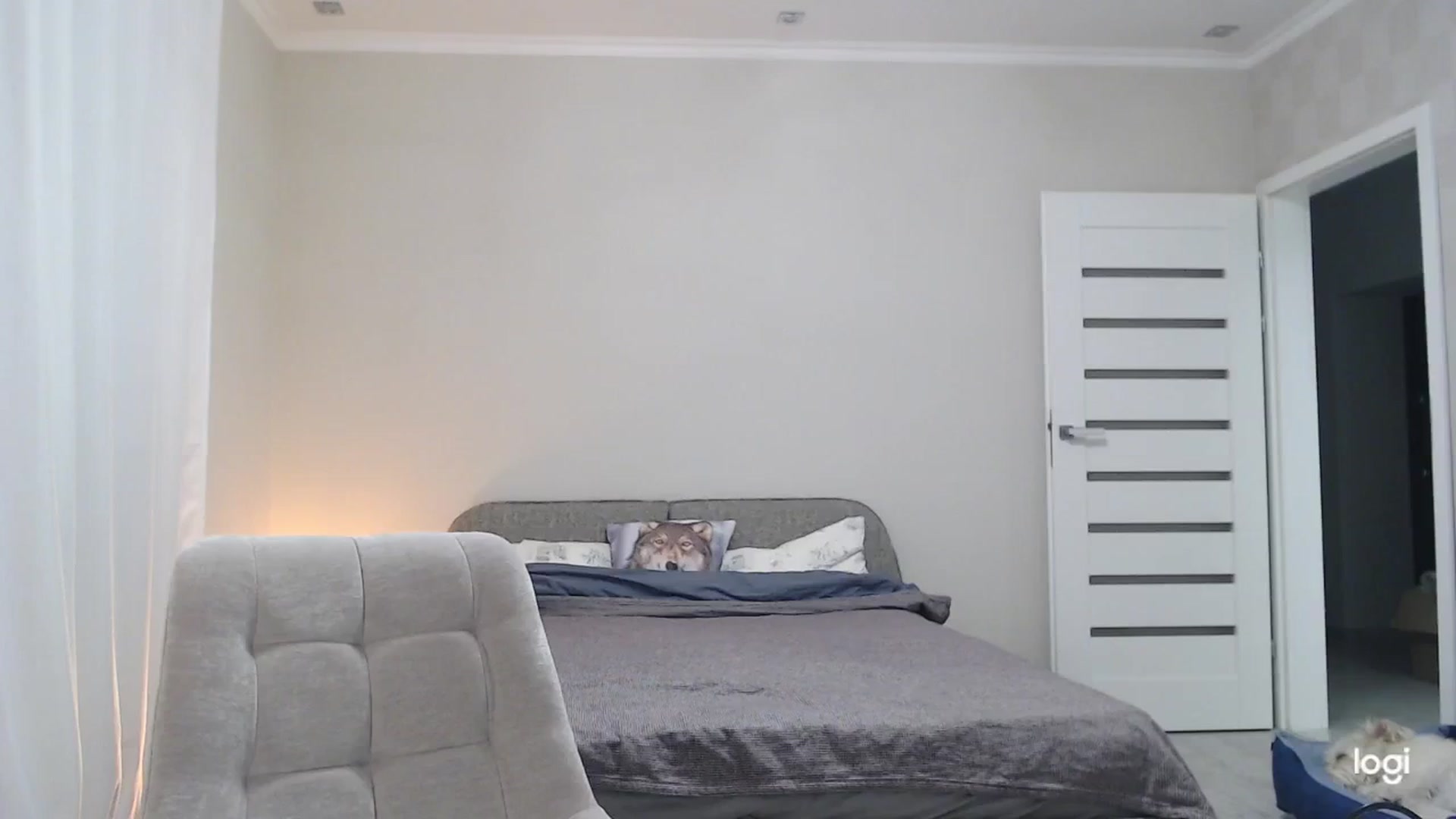 Gallery image thumbnail from AnnaLuv's myfreecams stream on, 10/25/2025, 23:00 image 8 of 20