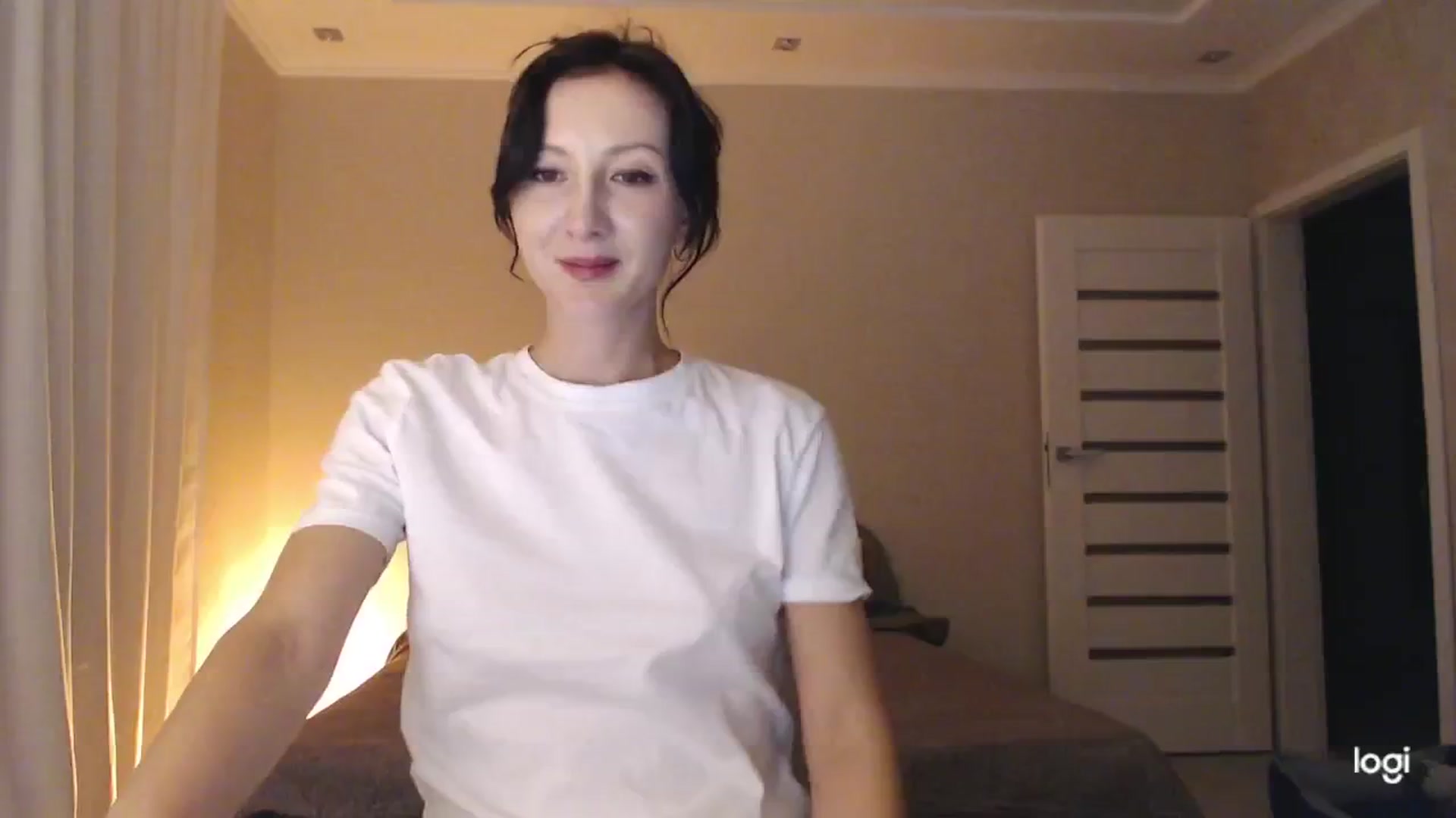 Gallery image thumbnail from AnnaLuv's myfreecams stream on, 10/25/2025, 23:00 image 19 of 20
