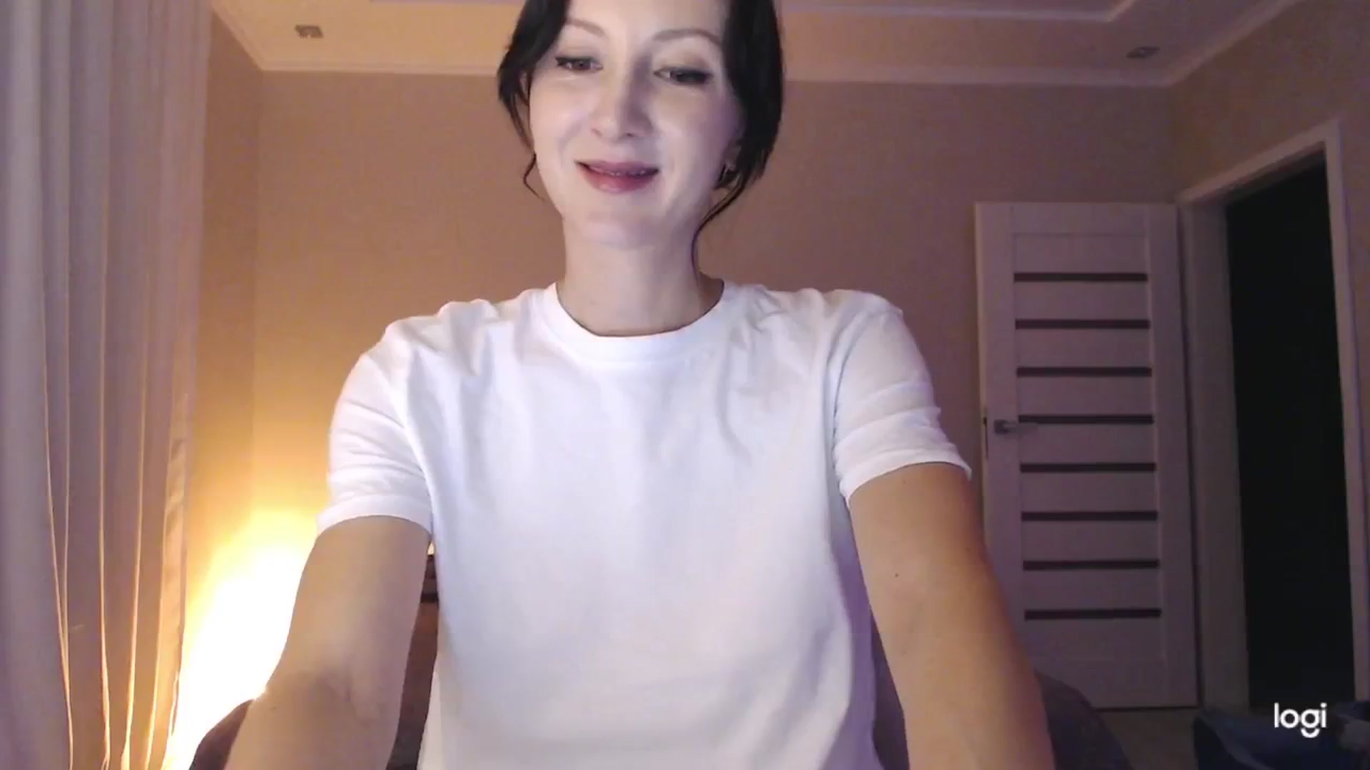 Gallery image thumbnail from AnnaLuv's myfreecams stream on, 10/25/2025, 23:00 image 20 of 20