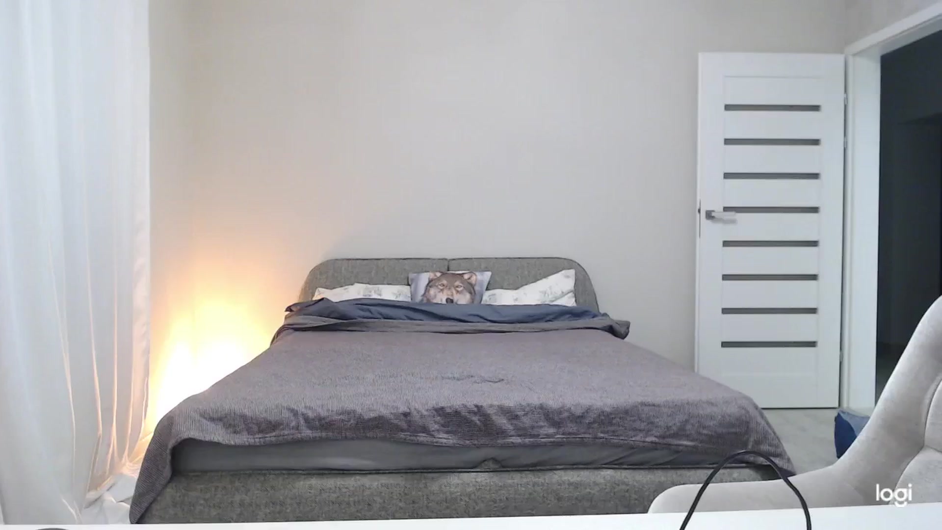Gallery image thumbnail from AnnaLuv's myfreecams stream on, 10/25/2025, 23:00 image 3 of 20