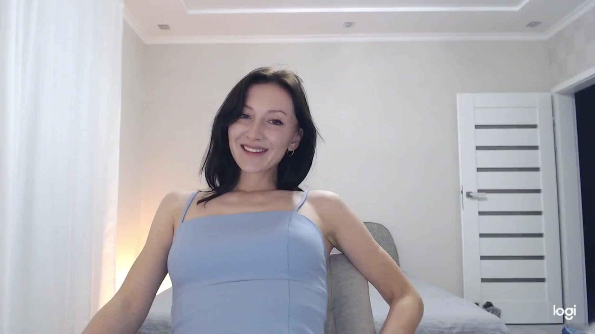 Gallery image thumbnail from AnnaLuv's myfreecams stream on, 10/28/2025, 21:56 image 16 of 20