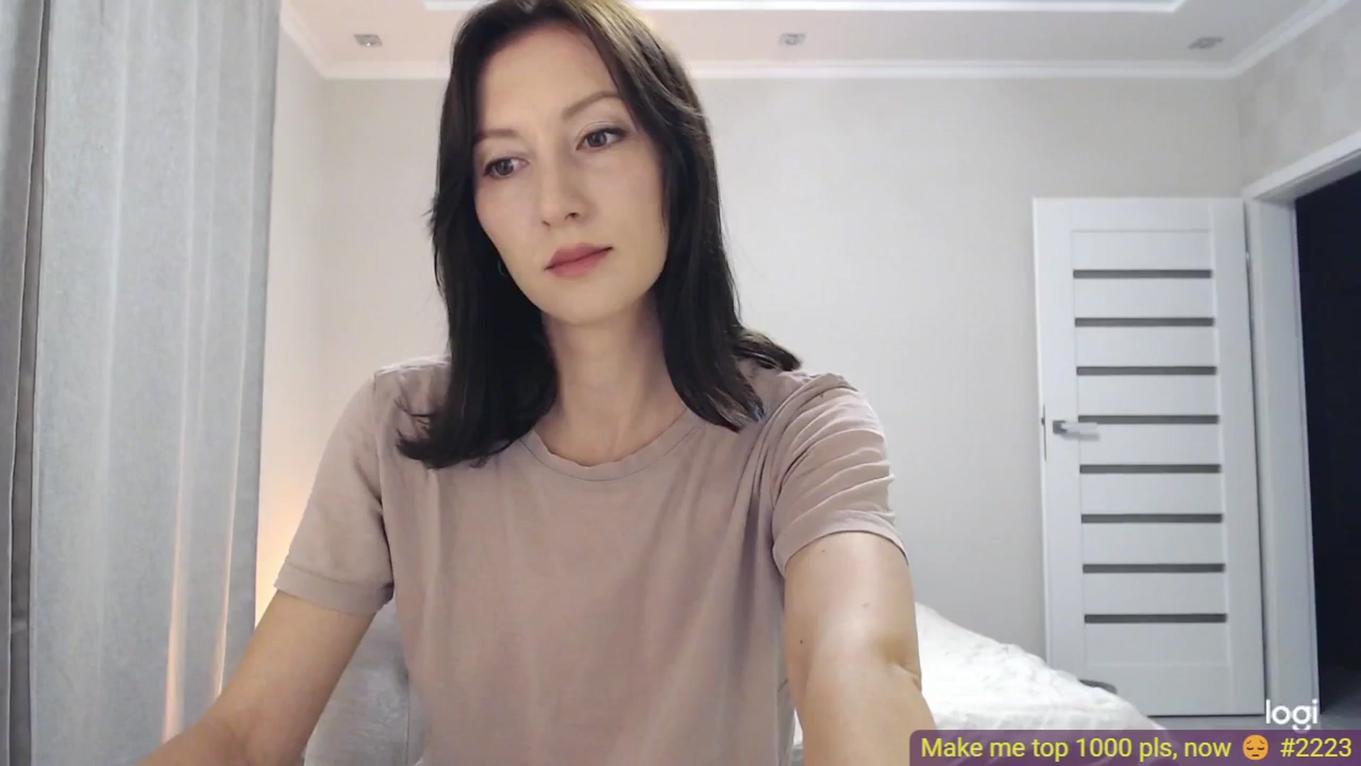 Gallery image thumbnail from AnnaLuv's myfreecams stream on, 11/17/2025, 21:51 image 12 of 20