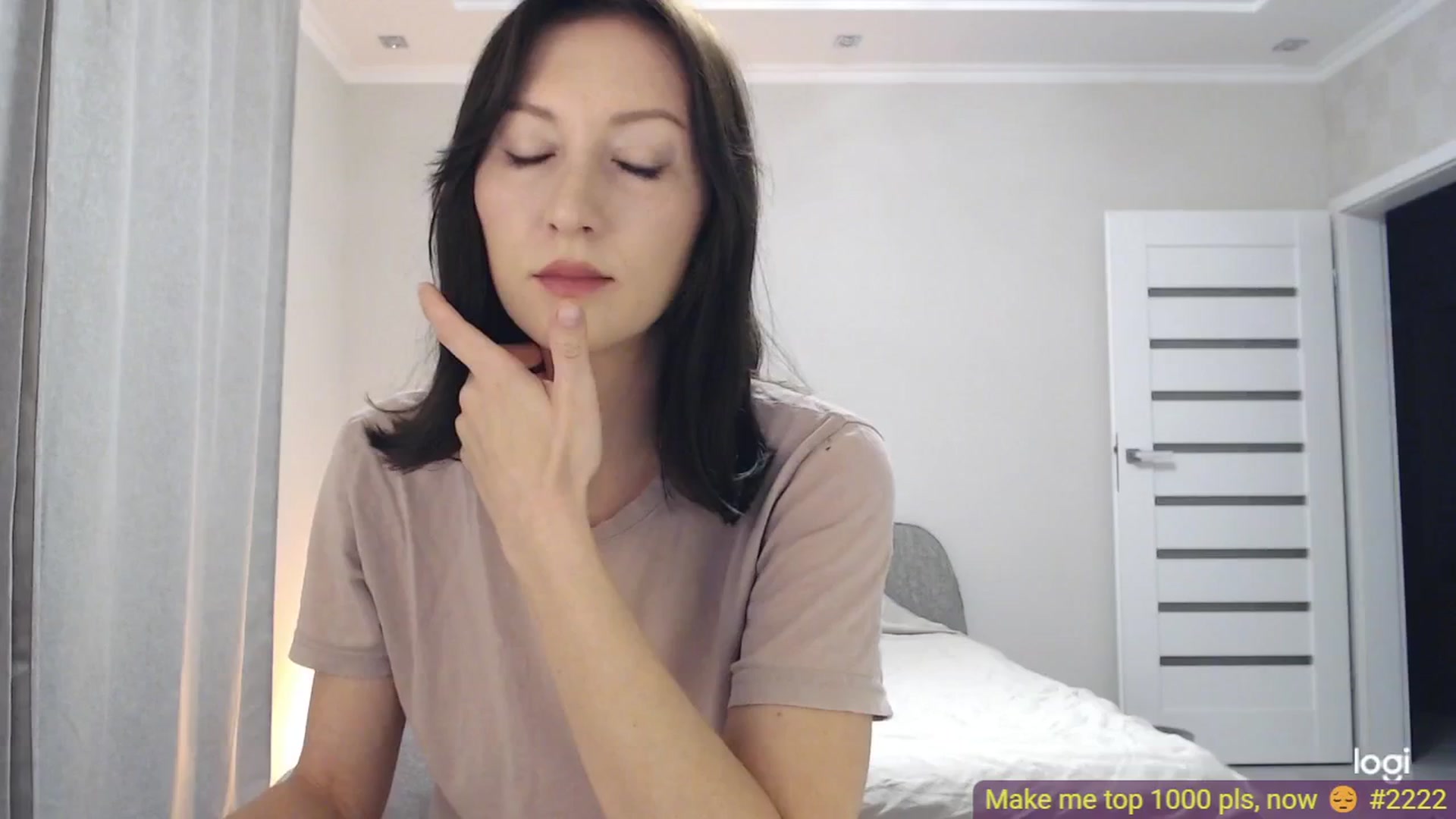 Gallery image thumbnail from AnnaLuv's myfreecams stream on, 11/17/2025, 21:51 image 11 of 20