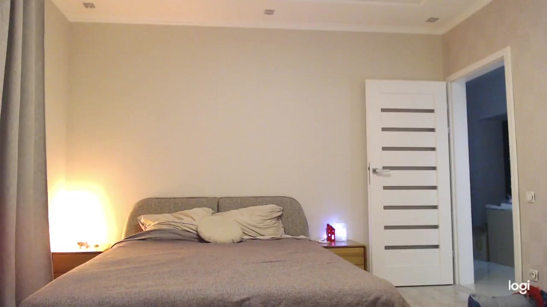 Gallery image thumbnail from AnnaLuv's myfreecams stream on, 11/30/2025, 22:32 image 8 of 20