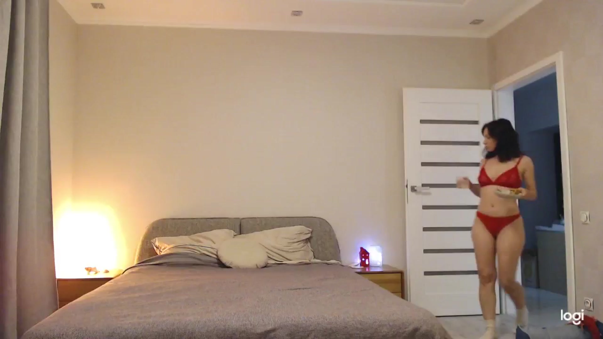 Gallery image thumbnail from AnnaLuv's myfreecams stream on, 11/30/2025, 22:32 image 15 of 20