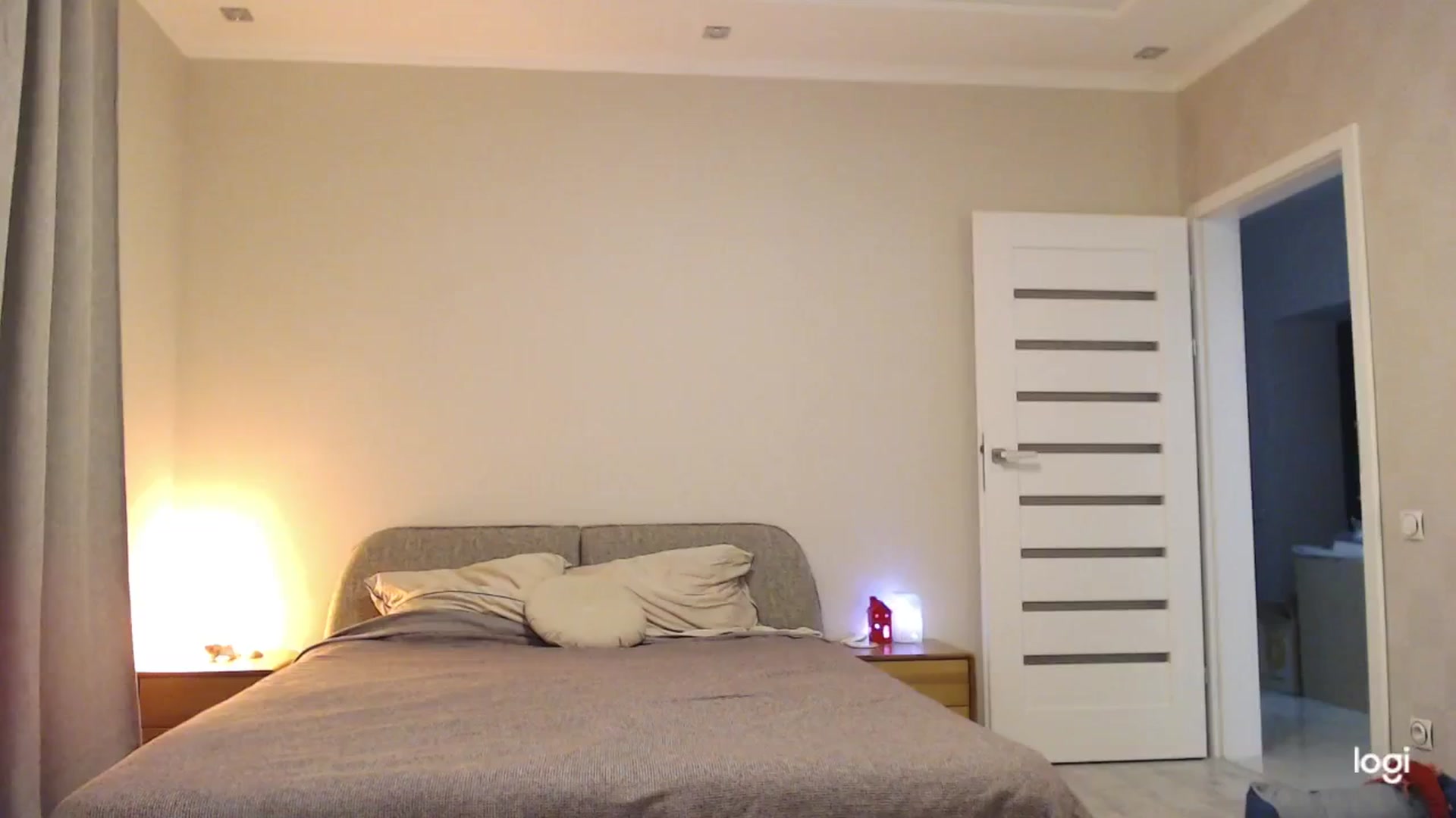 Gallery image thumbnail from AnnaLuv's myfreecams stream on, 11/30/2025, 22:32 image 7 of 20