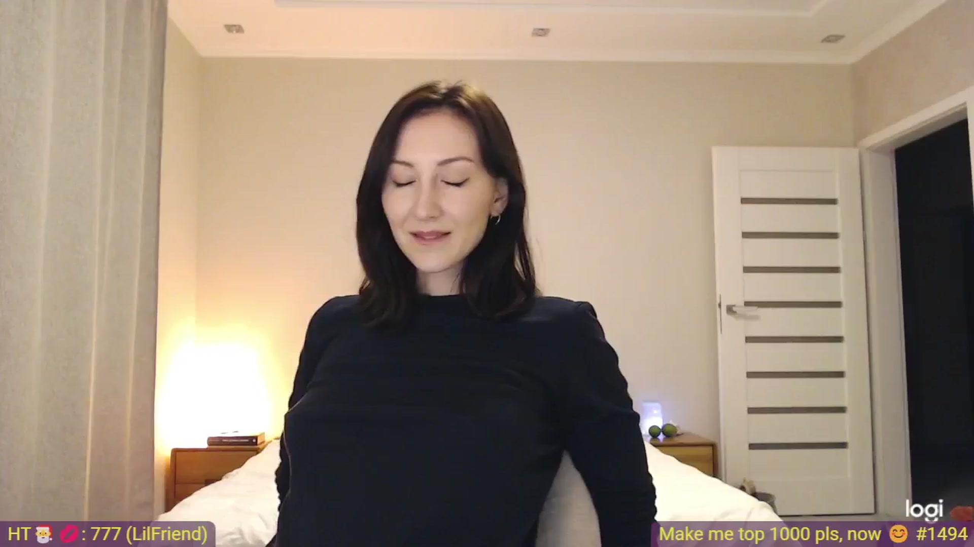 Gallery image thumbnail from AnnaLuv's myfreecams stream on, 12/13/2025, 24:03 image 7 of 20
