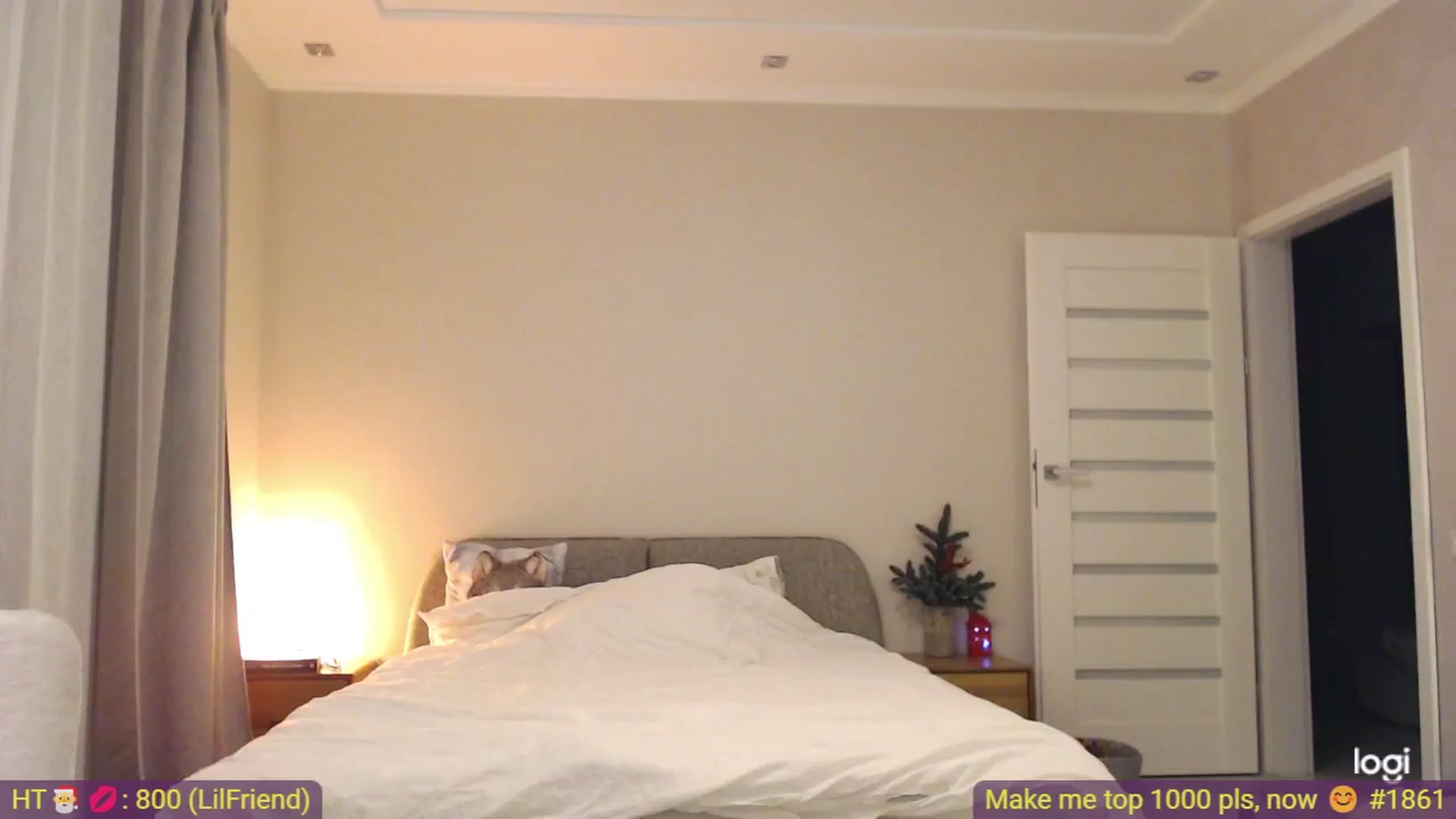 Gallery image thumbnail from AnnaLuv's myfreecams stream on, 12/27/2025, 21:26 image 4 of 20
