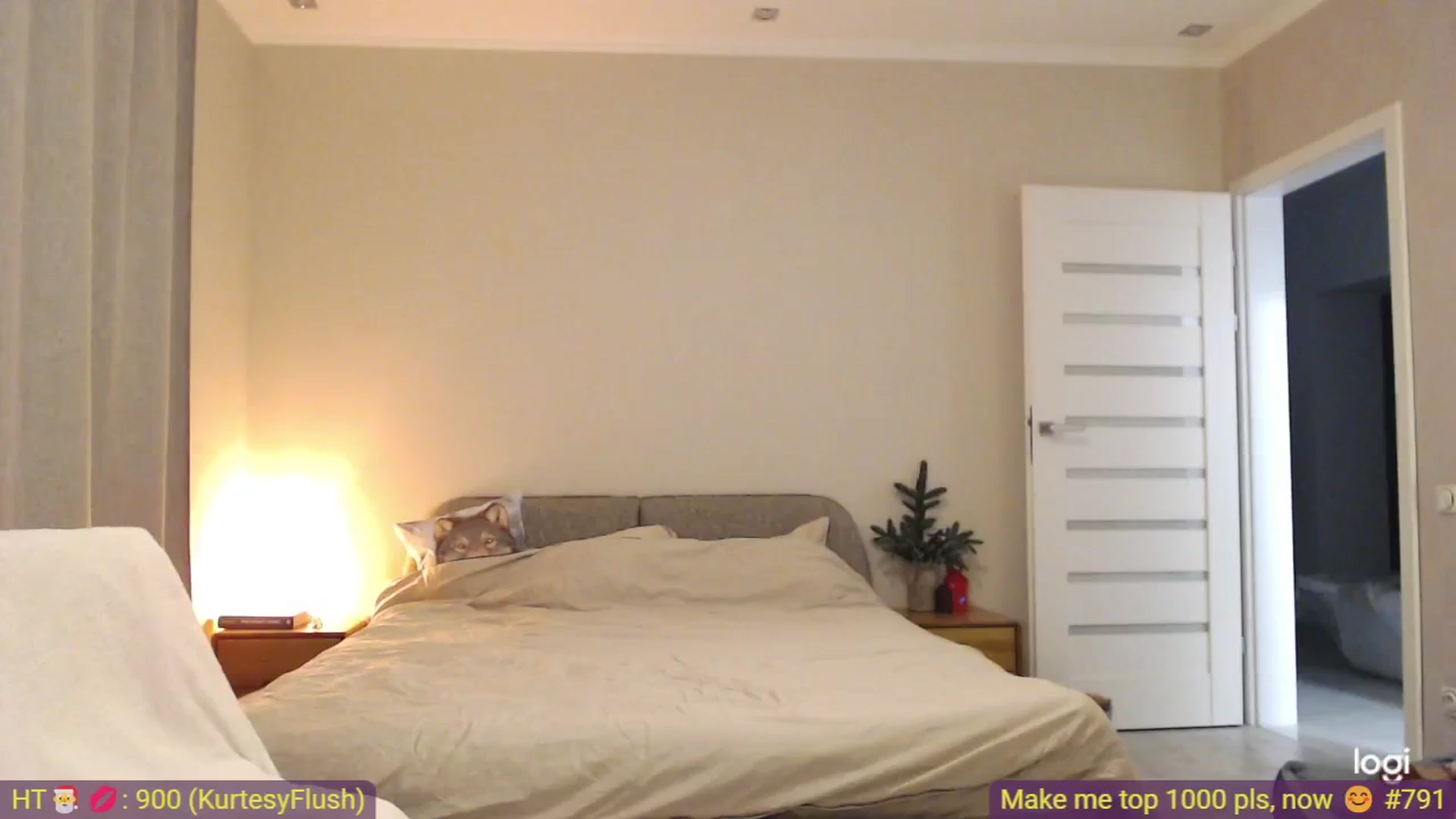Gallery image thumbnail from AnnaLuv's myfreecams stream on, 01/03/2026, 21:54 image 16 of 20