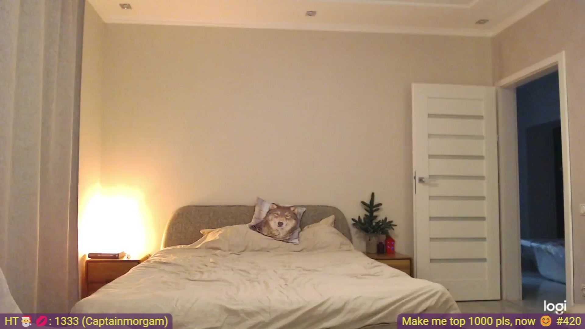 Gallery image thumbnail from AnnaLuv's myfreecams stream on, 01/04/2026, 24:05 image 13 of 20