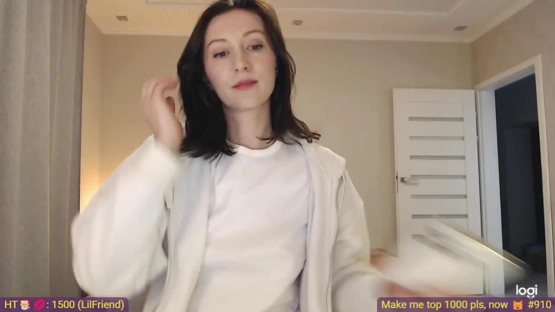 Gallery image thumbnail from AnnaLuv's myfreecams stream on, 01/17/2026, 22:33 image 12 of 20
