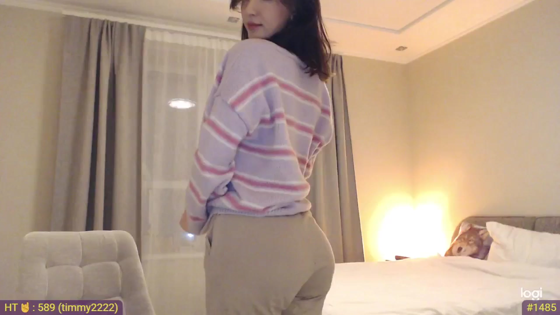 Gallery image thumbnail from AnnaLuv's myfreecams stream on, 02/02/2026, 23:25 image 16 of 20