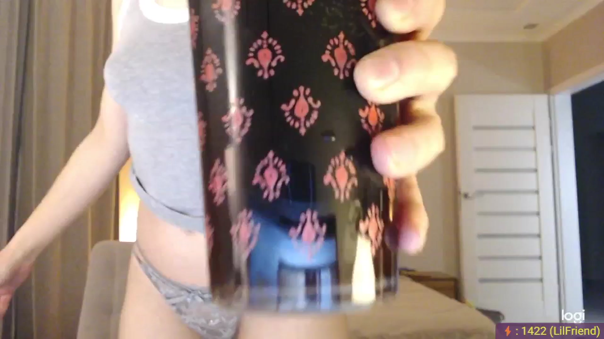 Gallery image thumbnail from AnnaLuv's myfreecams stream on, 03/22/2026, 01:01 image 16 of 20