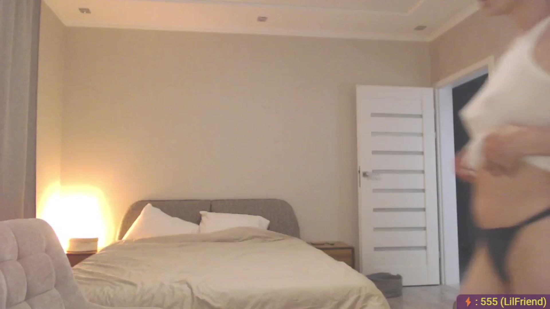Gallery image thumbnail from AnnaLuv's myfreecams stream on, 04/05/2026, 20:39 image 8 of 20