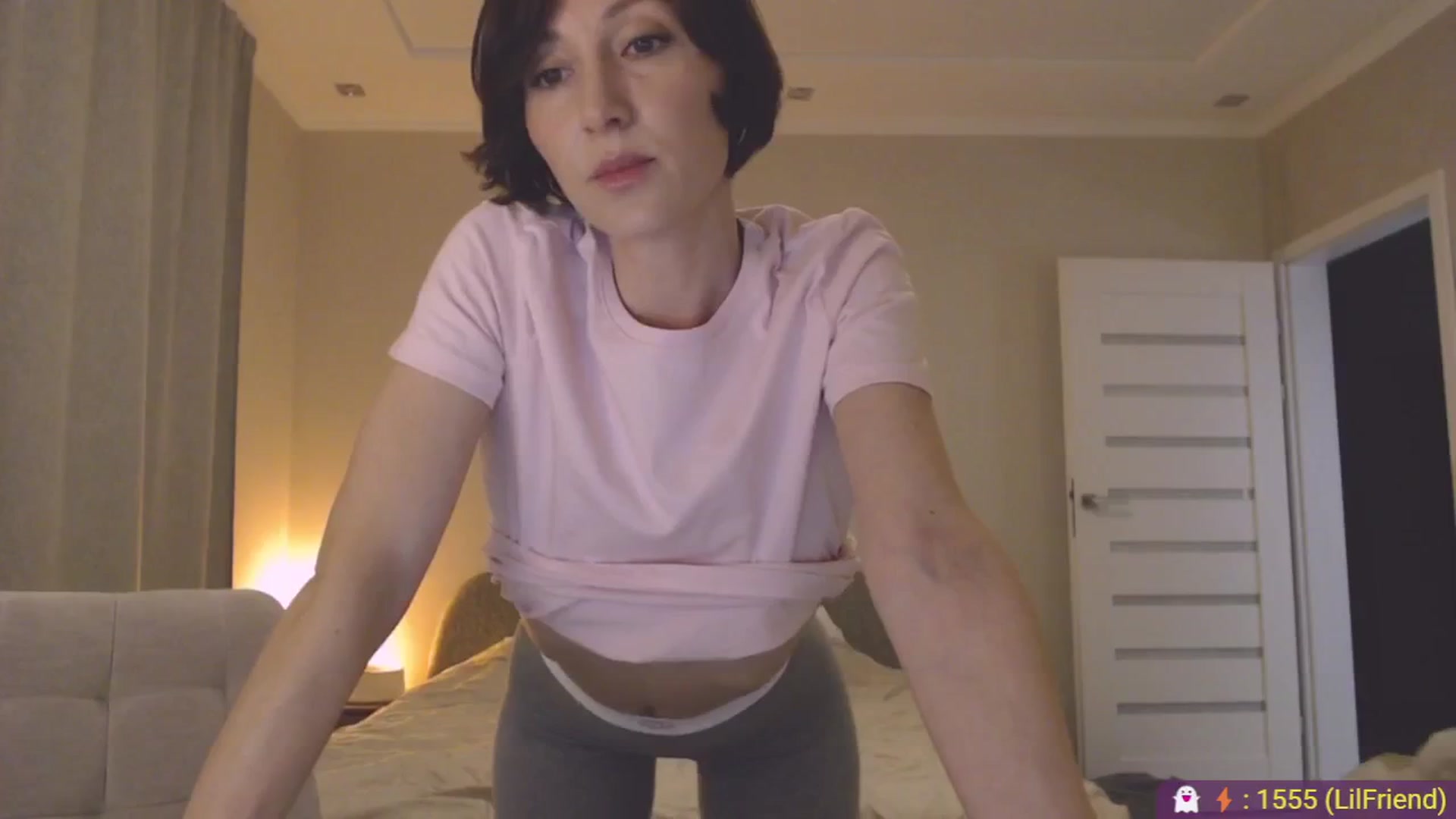 Gallery image thumbnail from AnnaLuv's myfreecams stream on, 04/06/2026, 21:36 image 8 of 20