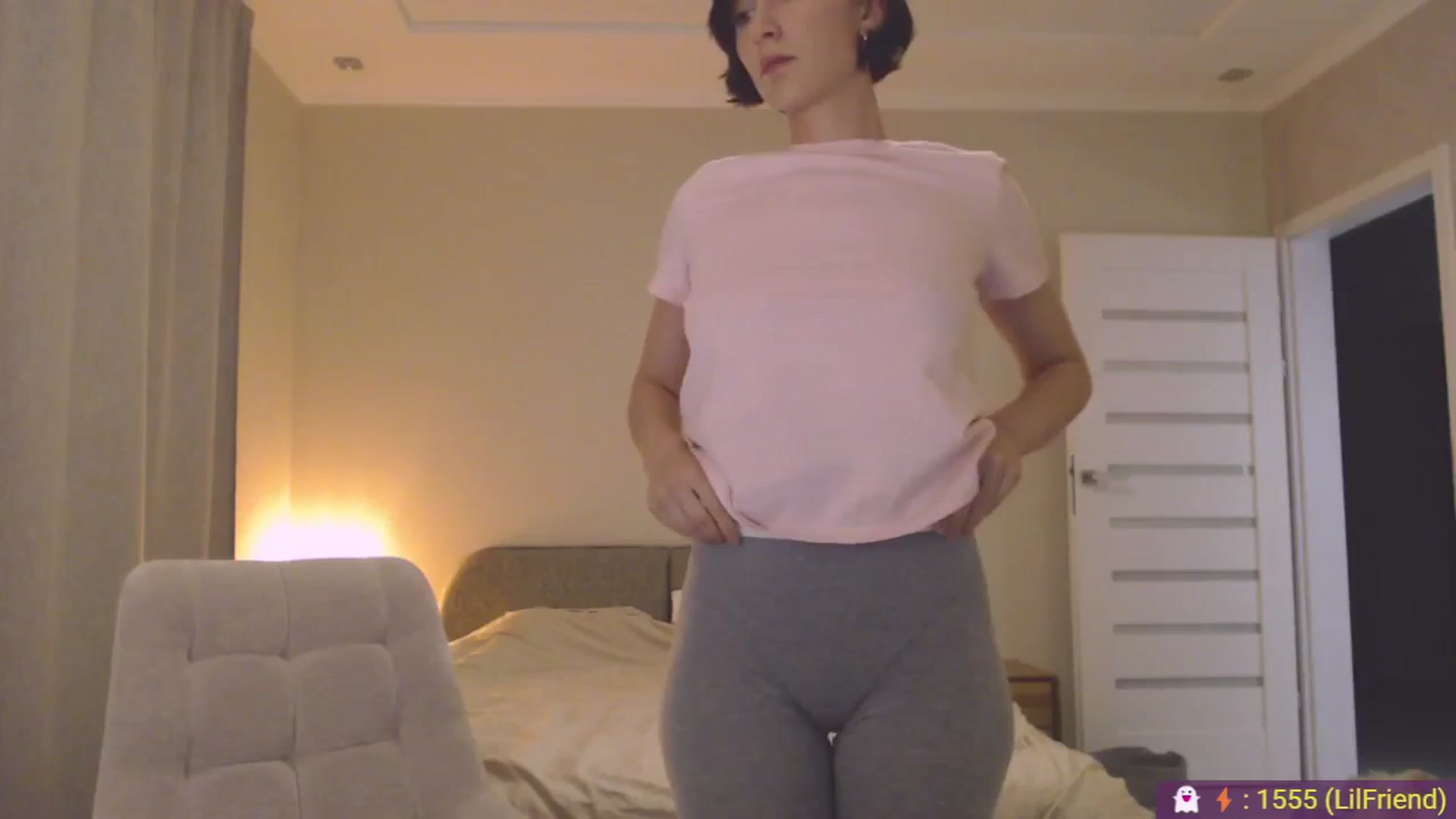 Gallery image thumbnail from AnnaLuv's myfreecams stream on, 04/06/2026, 21:36 image 16 of 20