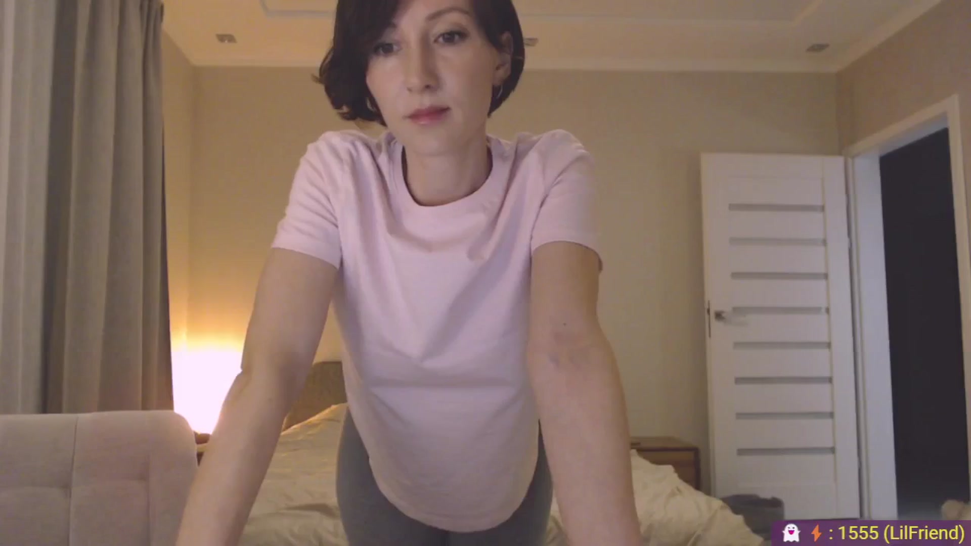 Gallery image thumbnail from AnnaLuv's myfreecams stream on, 04/06/2026, 21:36 image 1 of 20