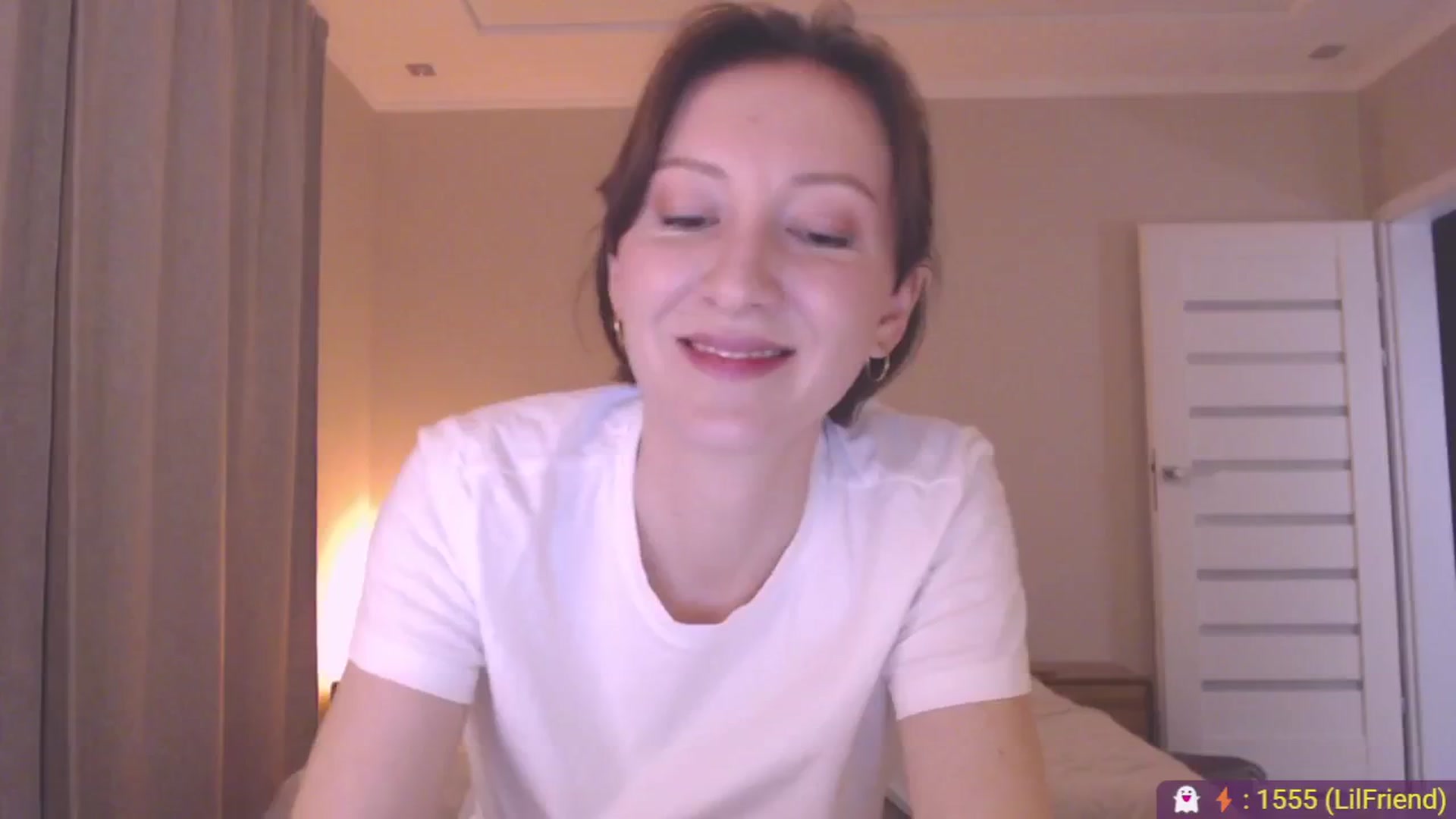 Gallery image thumbnail from AnnaLuv's myfreecams stream on, 04/15/2026, 21:26 image 12 of 20