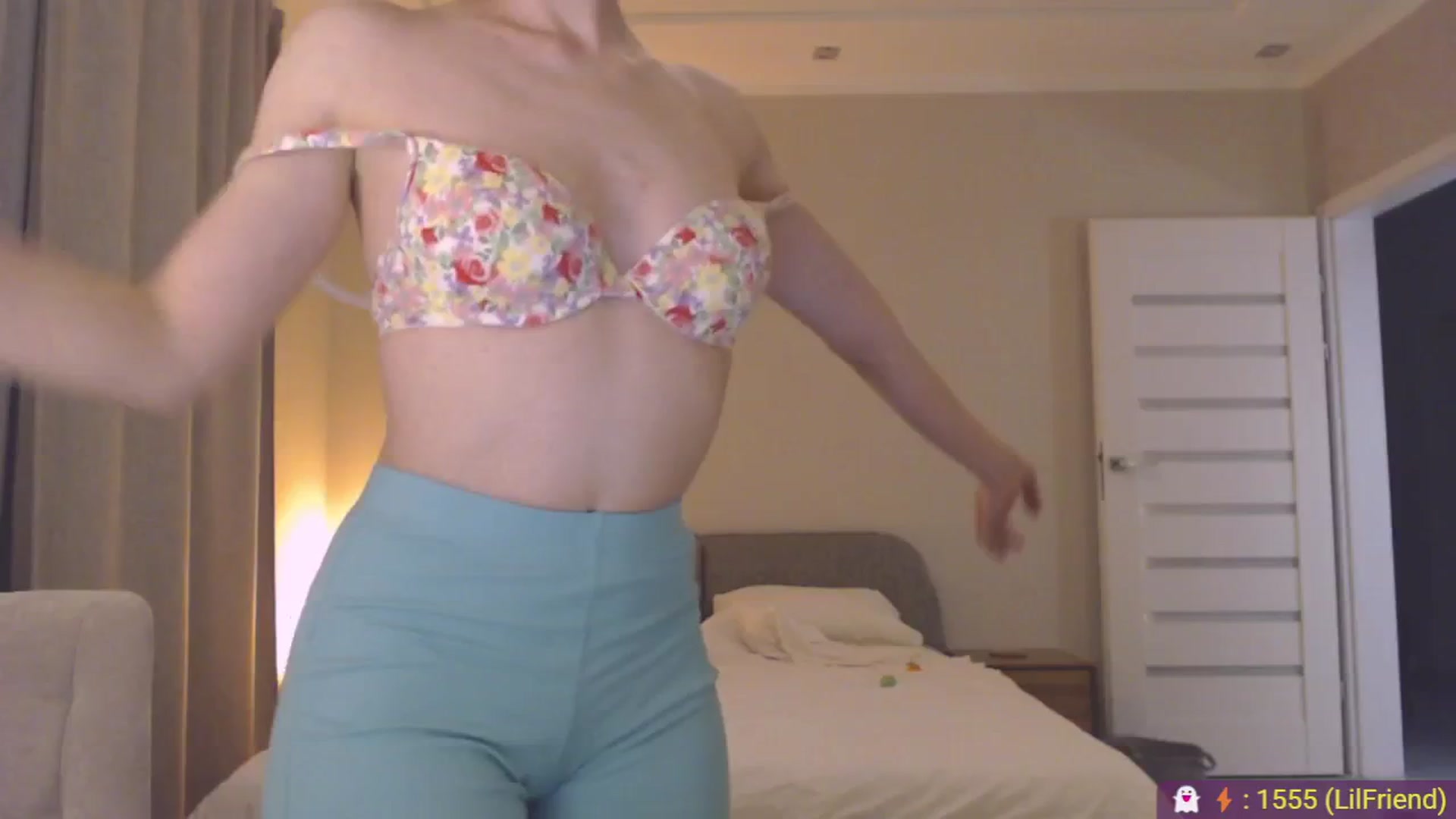 Gallery image thumbnail from AnnaLuv's myfreecams stream on, 04/16/2026, 22:28 image 13 of 20