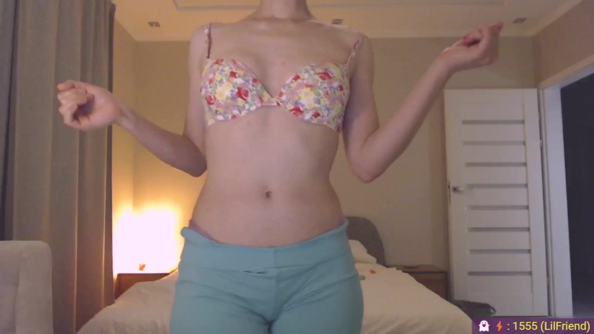 Gallery image thumbnail from AnnaLuv's myfreecams stream on, 04/16/2026, 22:28 image 17 of 20