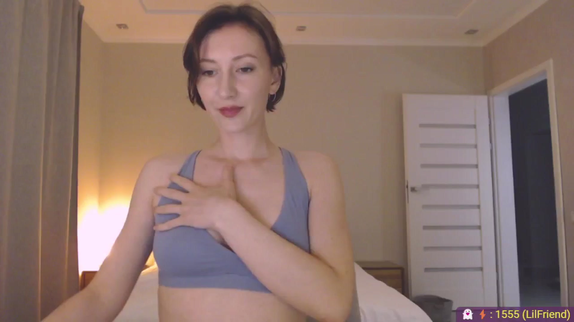 Gallery image thumbnail from AnnaLuv's myfreecams stream on, 04/18/2026, 23:21 image 17 of 20