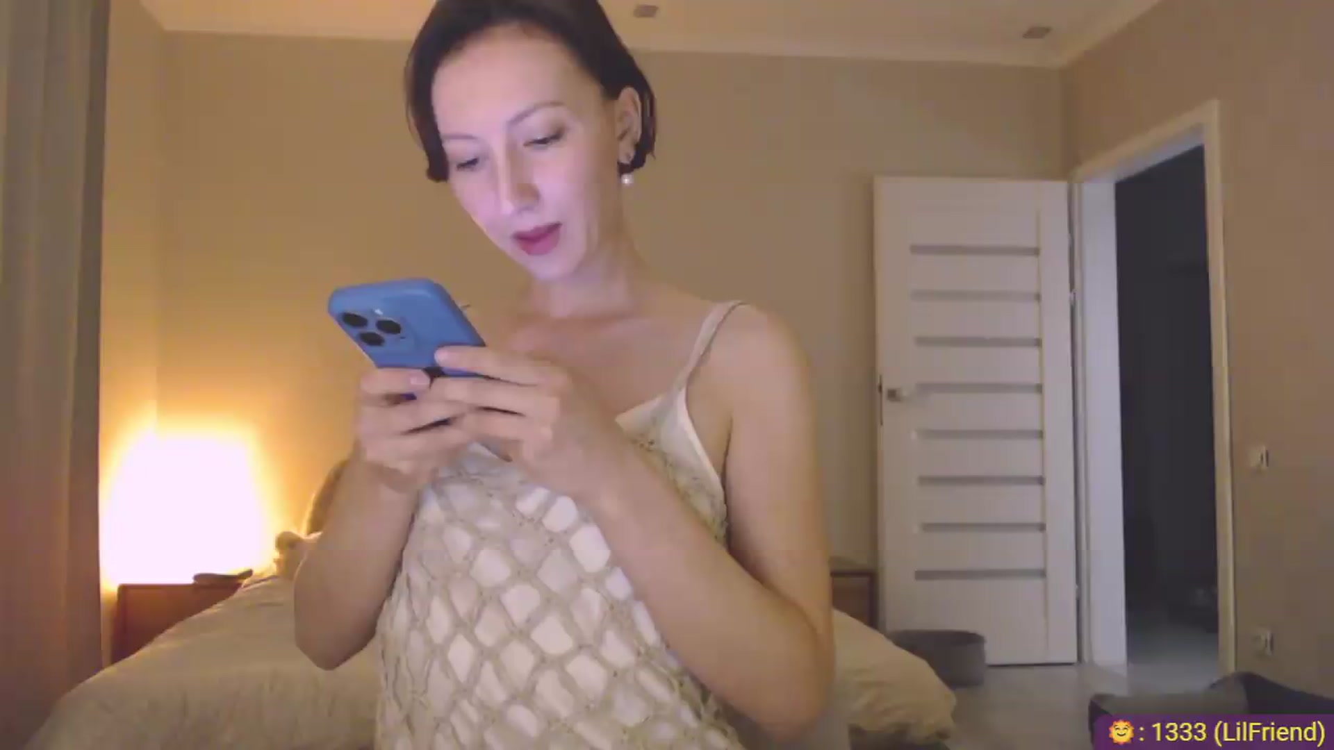 Gallery image thumbnail from AnnaLuv's myfreecams stream on, 05/05/2026, 21:53 image 8 of 20