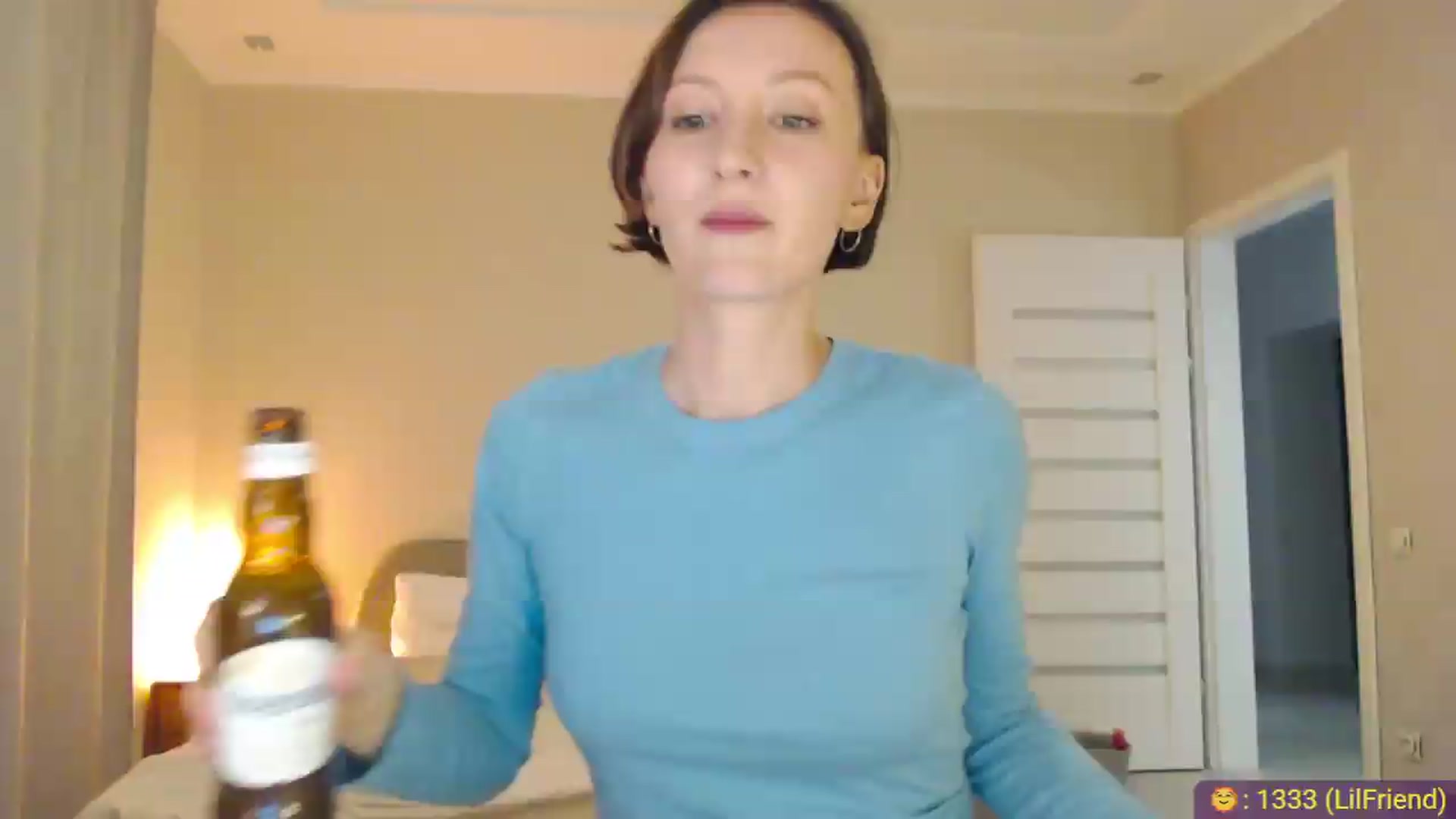 Gallery image thumbnail from AnnaLuv's myfreecams stream on, 05/13/2026, 22:03 image 5 of 20