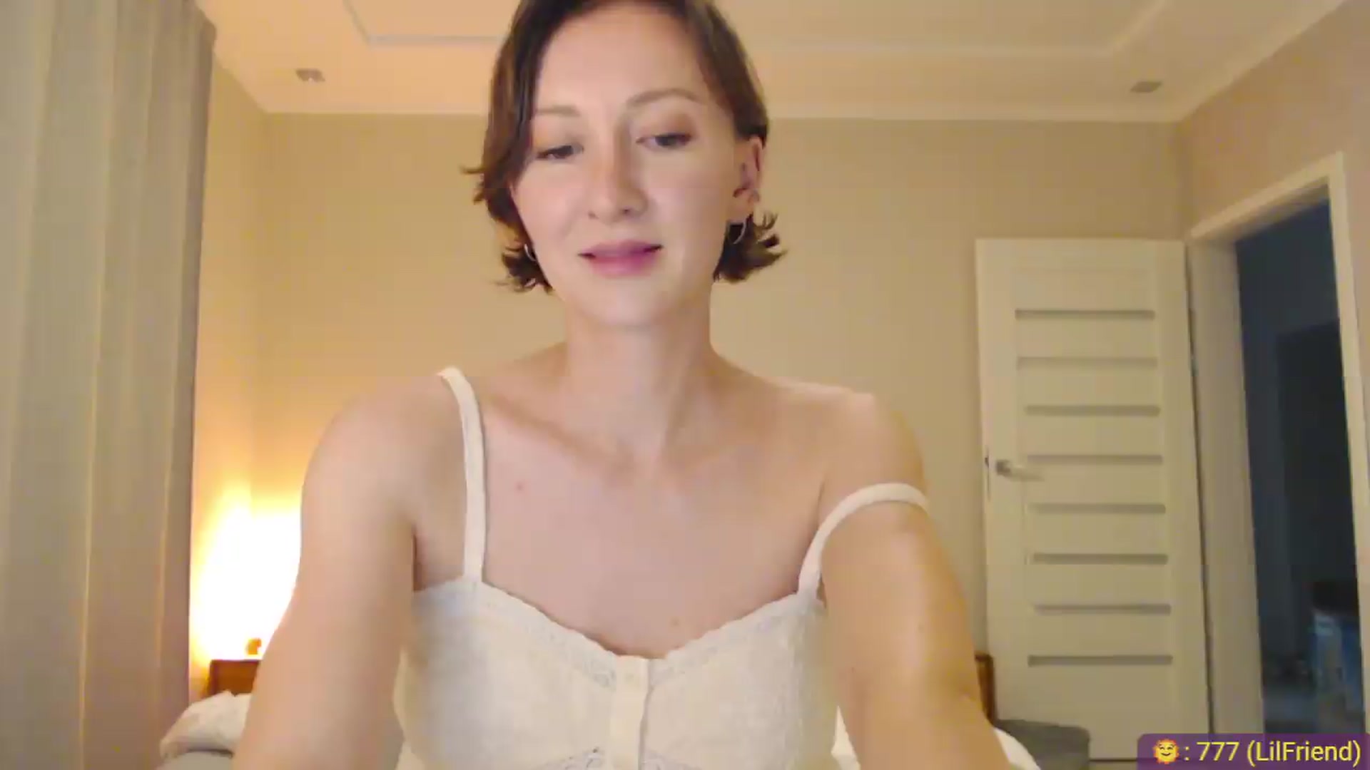 Gallery image thumbnail from AnnaLuv's myfreecams stream on, 07/04/2026, 22:39 image 9 of 20