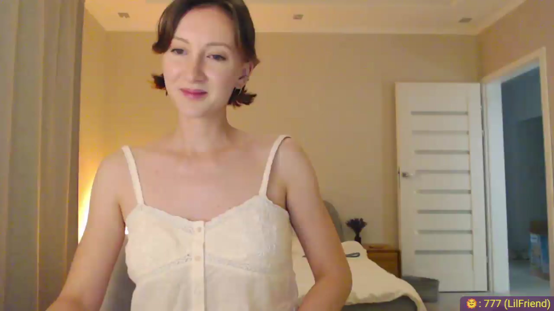 Gallery image thumbnail from AnnaLuv's myfreecams stream on, 07/04/2026, 22:39 image 17 of 20