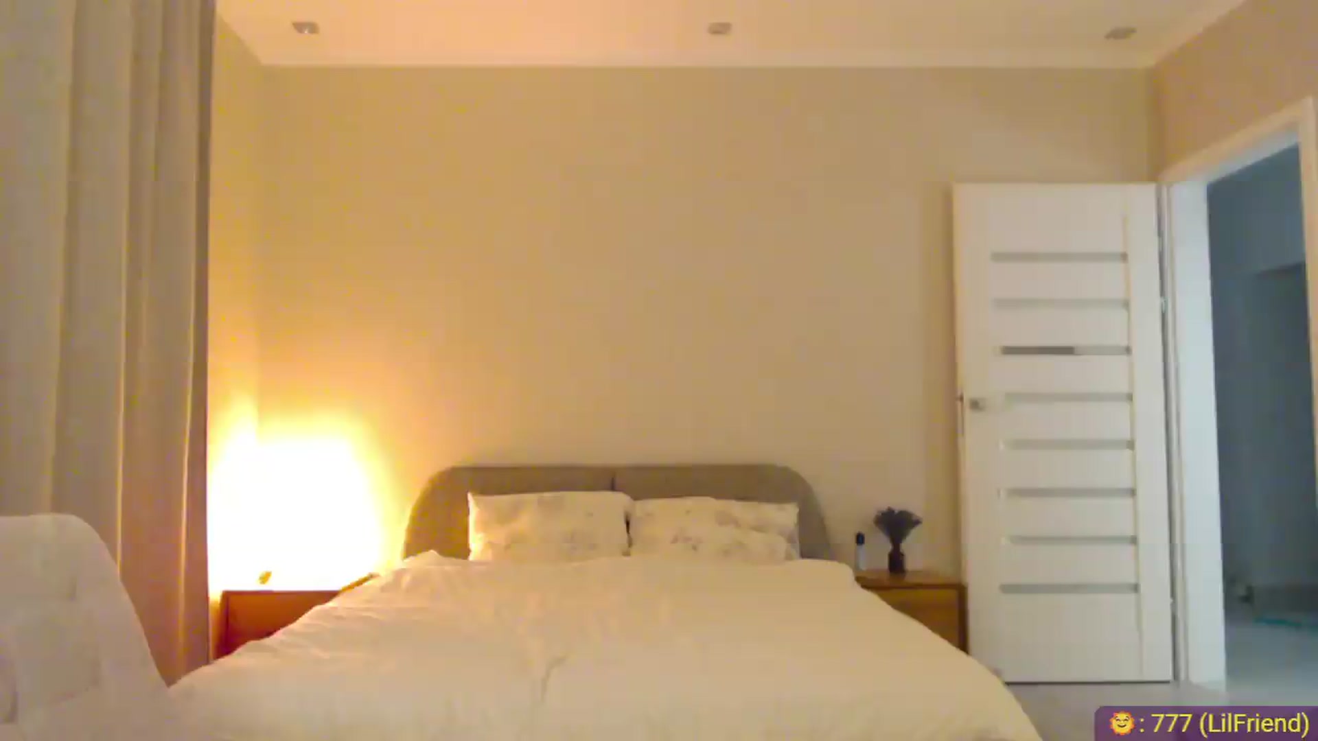 Gallery image thumbnail from AnnaLuv's myfreecams stream on, 07/18/2026, 22:33 image 13 of 20