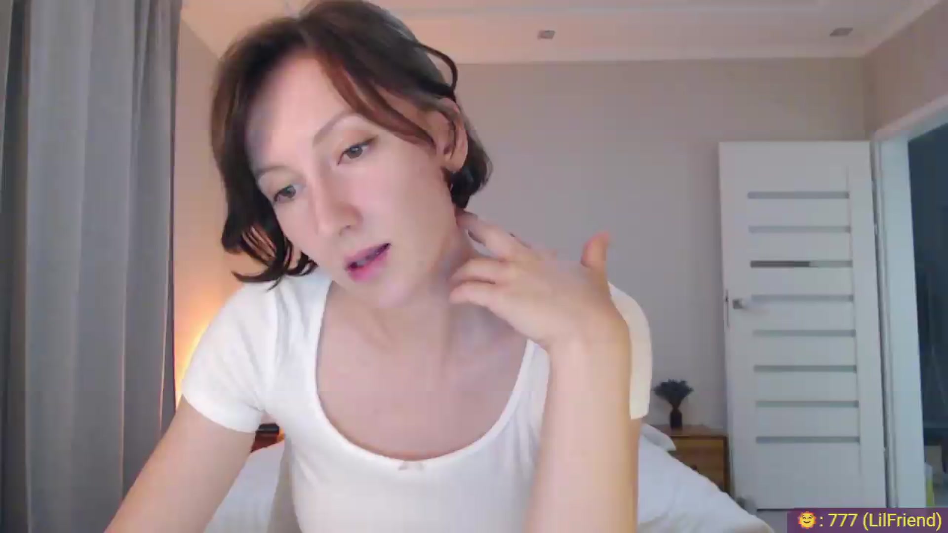 Gallery image thumbnail from AnnaLuv's myfreecams stream on, 08/06/2026, 22:52 image 14 of 20