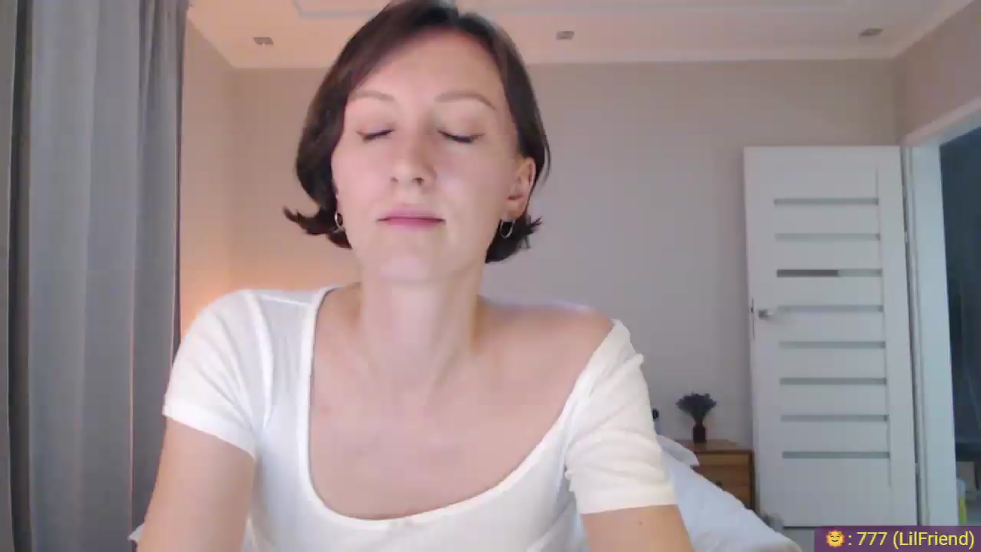 Gallery image thumbnail from AnnaLuv's myfreecams stream on, 08/06/2026, 22:52 image 16 of 20