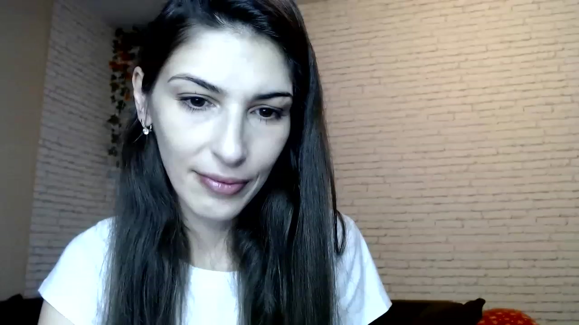 Gallery image thumbnail from AnnaMFC_'s myfreecams stream on, 03/08/2023, 05:12 image 13 of 20