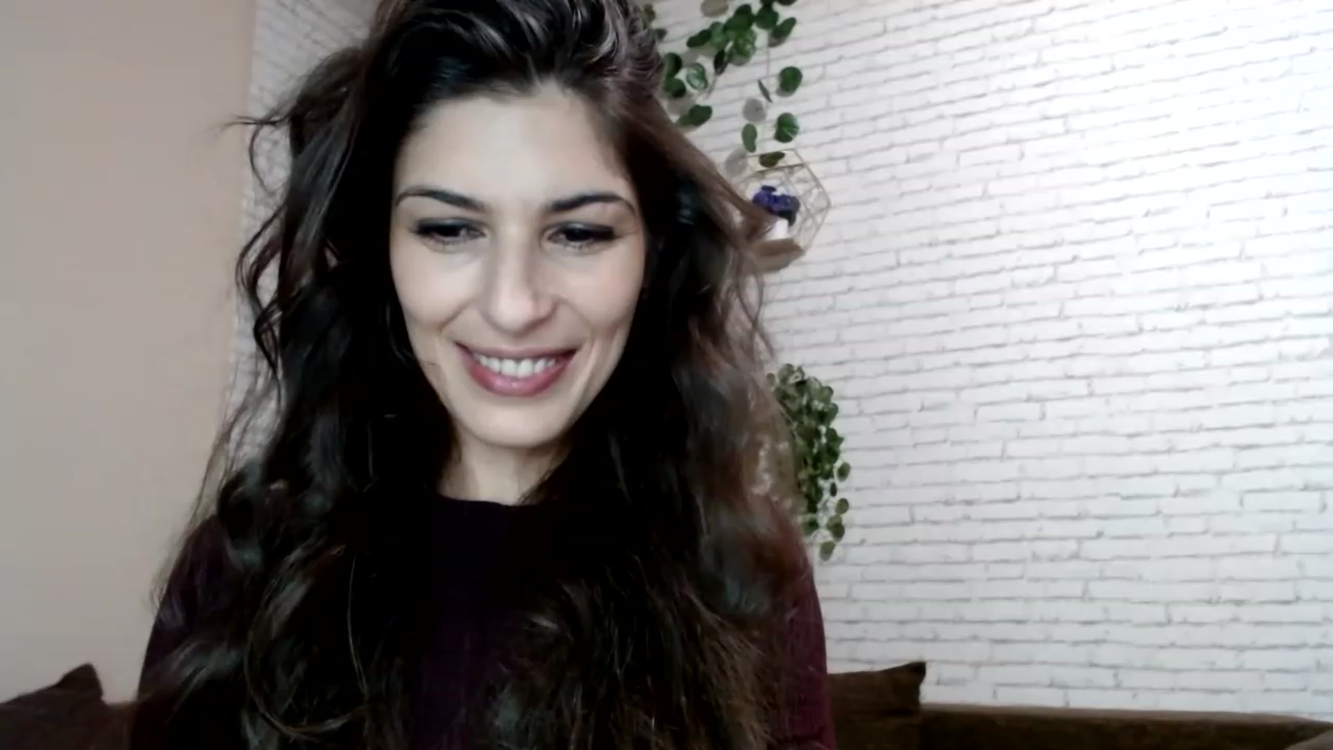 Gallery image thumbnail from AnnaMFC_'s myfreecams stream on, 03/20/2023, 04:37 image 20 of 20