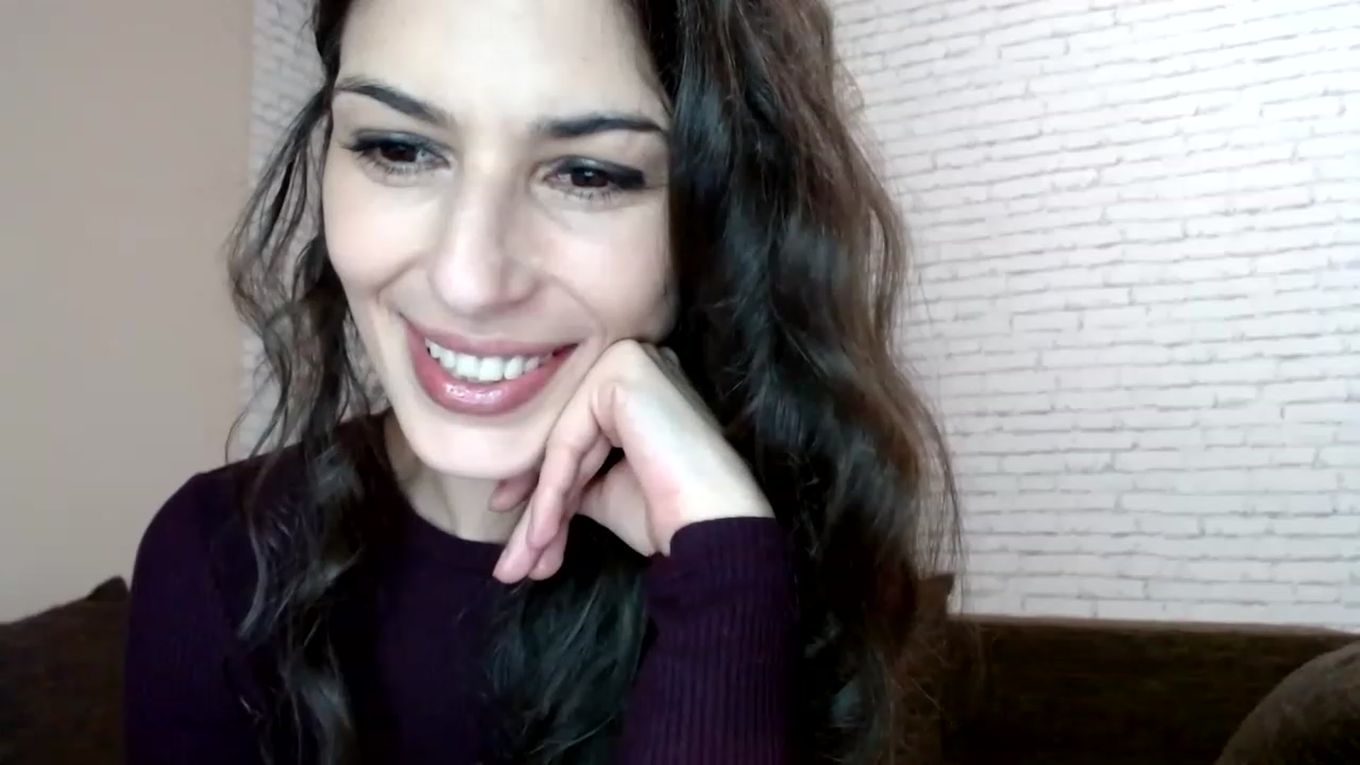 Gallery image thumbnail from AnnaMFC_'s myfreecams stream on, 03/20/2023, 04:37 image 14 of 20