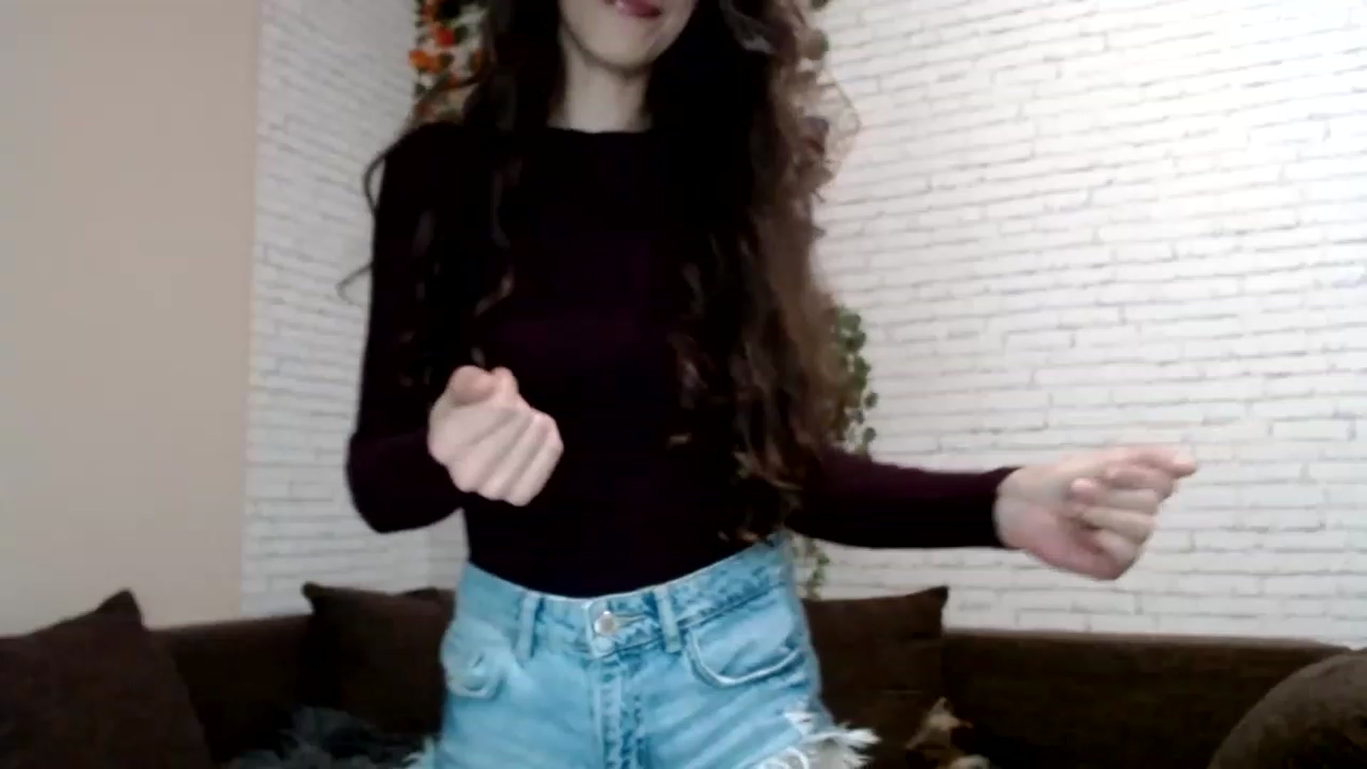 Gallery image thumbnail from AnnaMFC_'s myfreecams stream on, 03/20/2023, 04:37 image 10 of 20