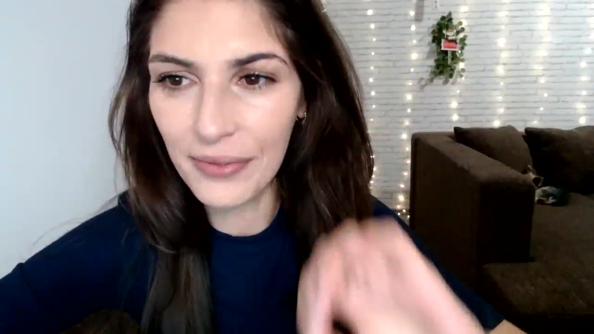Gallery image thumbnail from AnnaMFC_'s myfreecams stream on, 01/01/2024, 08:08 image 18 of 20