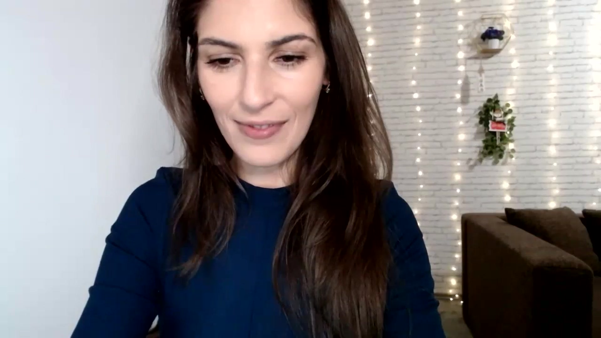 Gallery image thumbnail from AnnaMFC_'s myfreecams stream on, 01/01/2024, 08:08 image 6 of 20